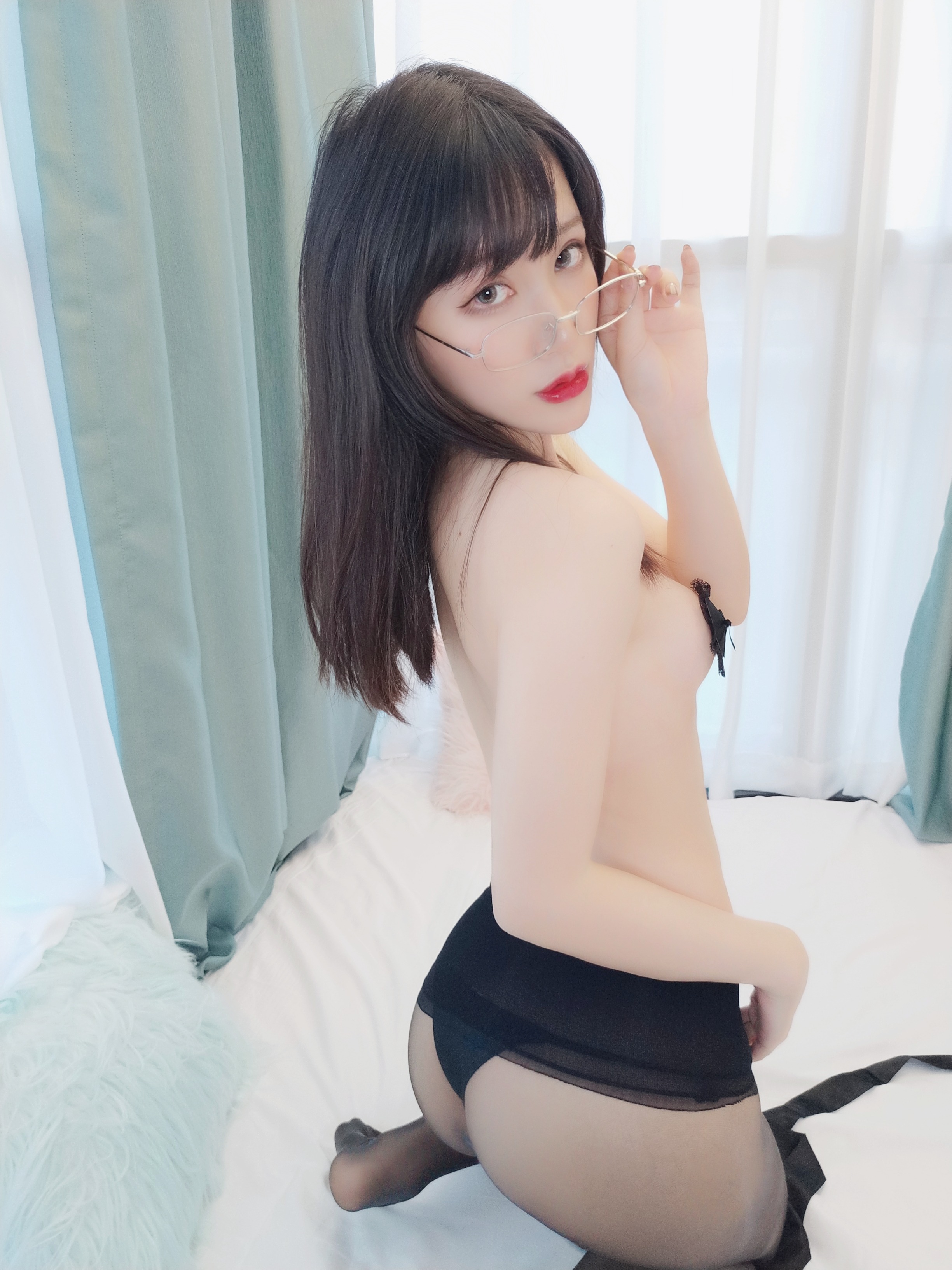 木之本果 自撮りVol.13 秘書さんは退勤後です。 [108P4V-523MB](97)