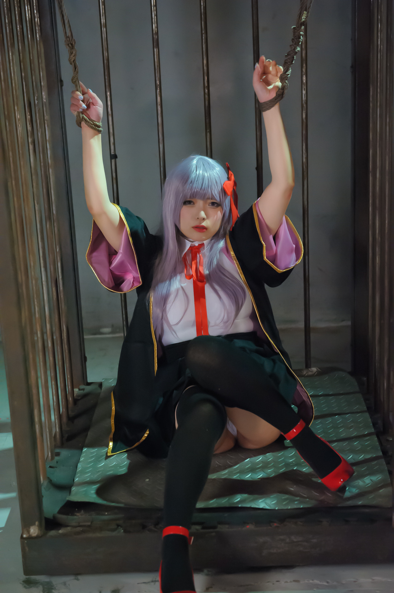 あなたが好きなのは？ダークな世界観で緊縛されている少女(14)