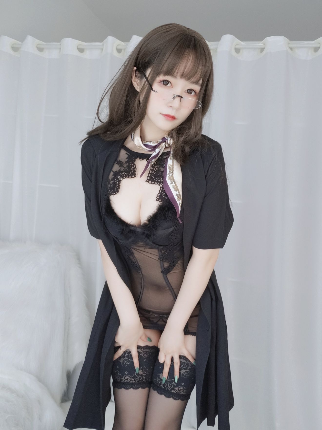 白银81-OL下的内衣 [124P12V](87)