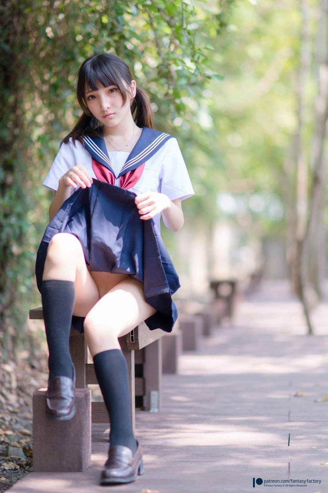 [小丁Patron] High School Girl with Pretty Pussy 皮衣濕身誘惑 (Fantasy Factory)(19)