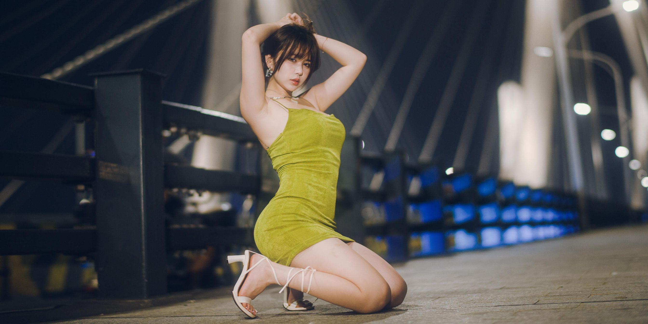 Tina很妖孽呀 绿色连衣裙 [35P-208MB](16)