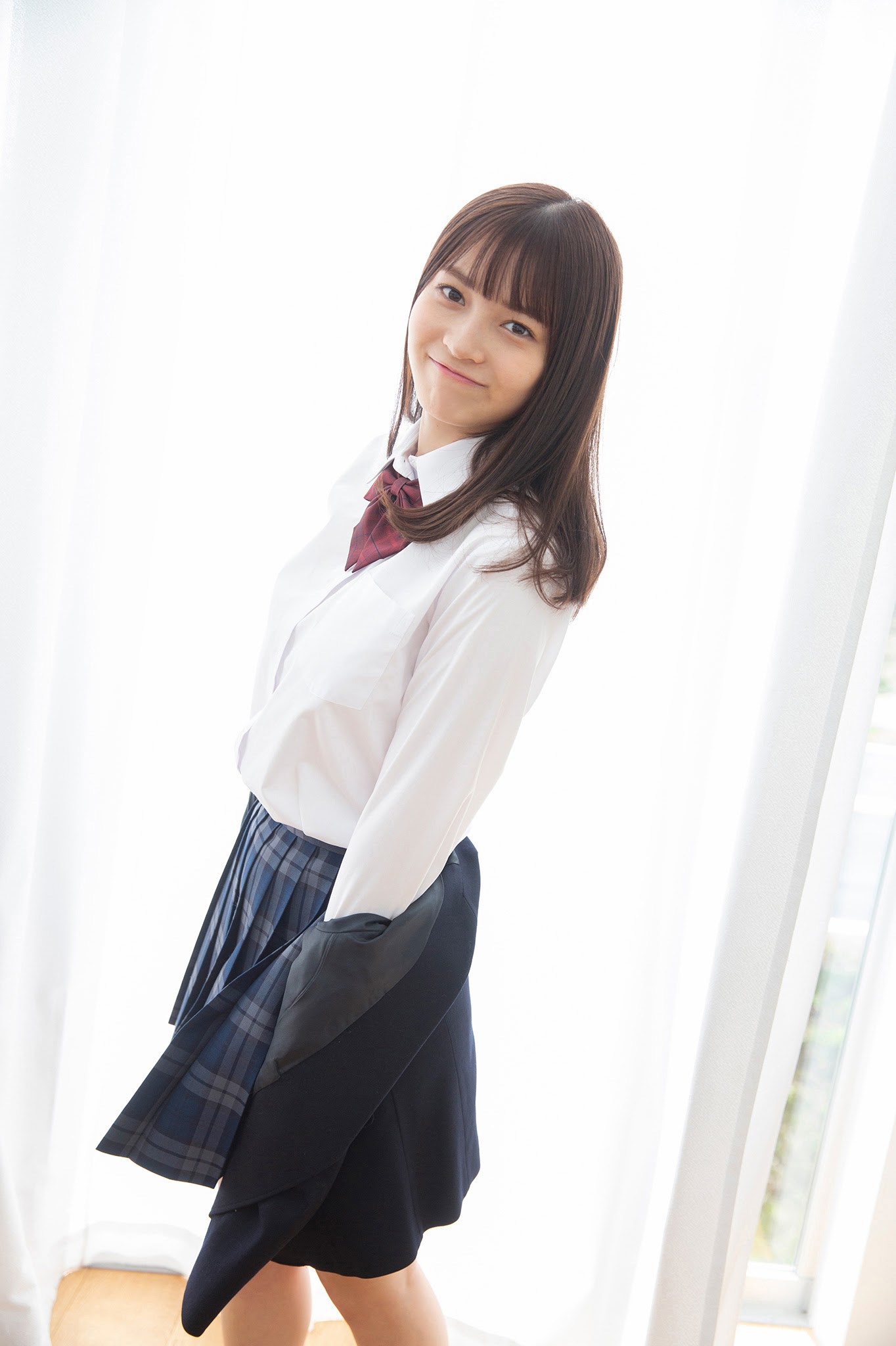 Nanako Kurosaki 黒嵜菜々子, ヤンマガWeb グラビアちゃんはバズりたい Peel the Apple(6)