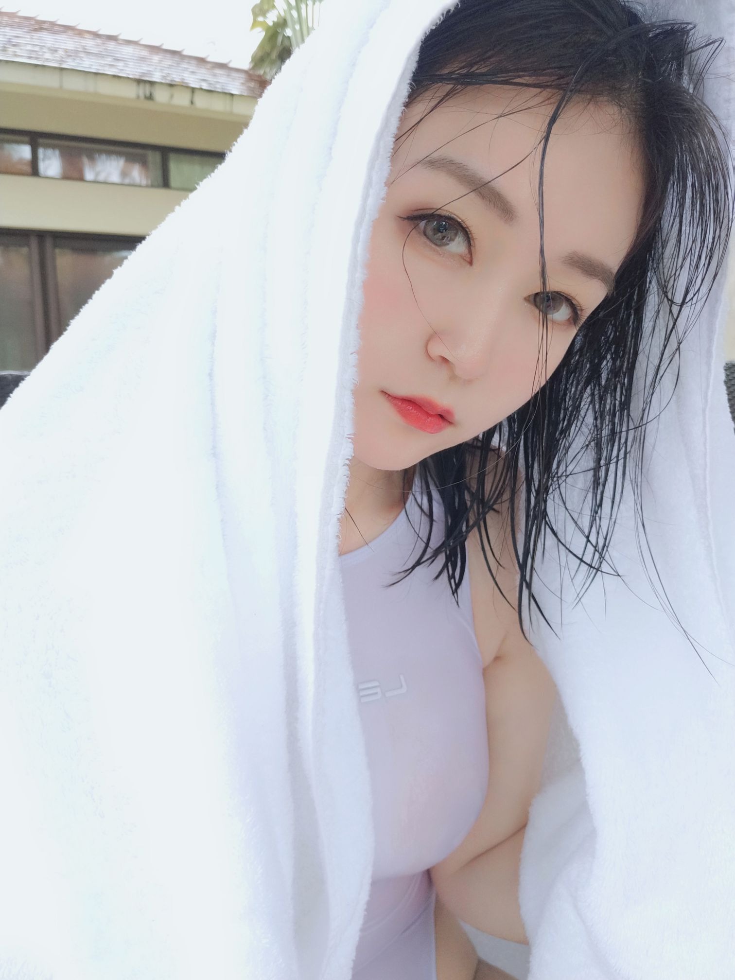 白银81-白色竞泳 [83P2V](54)