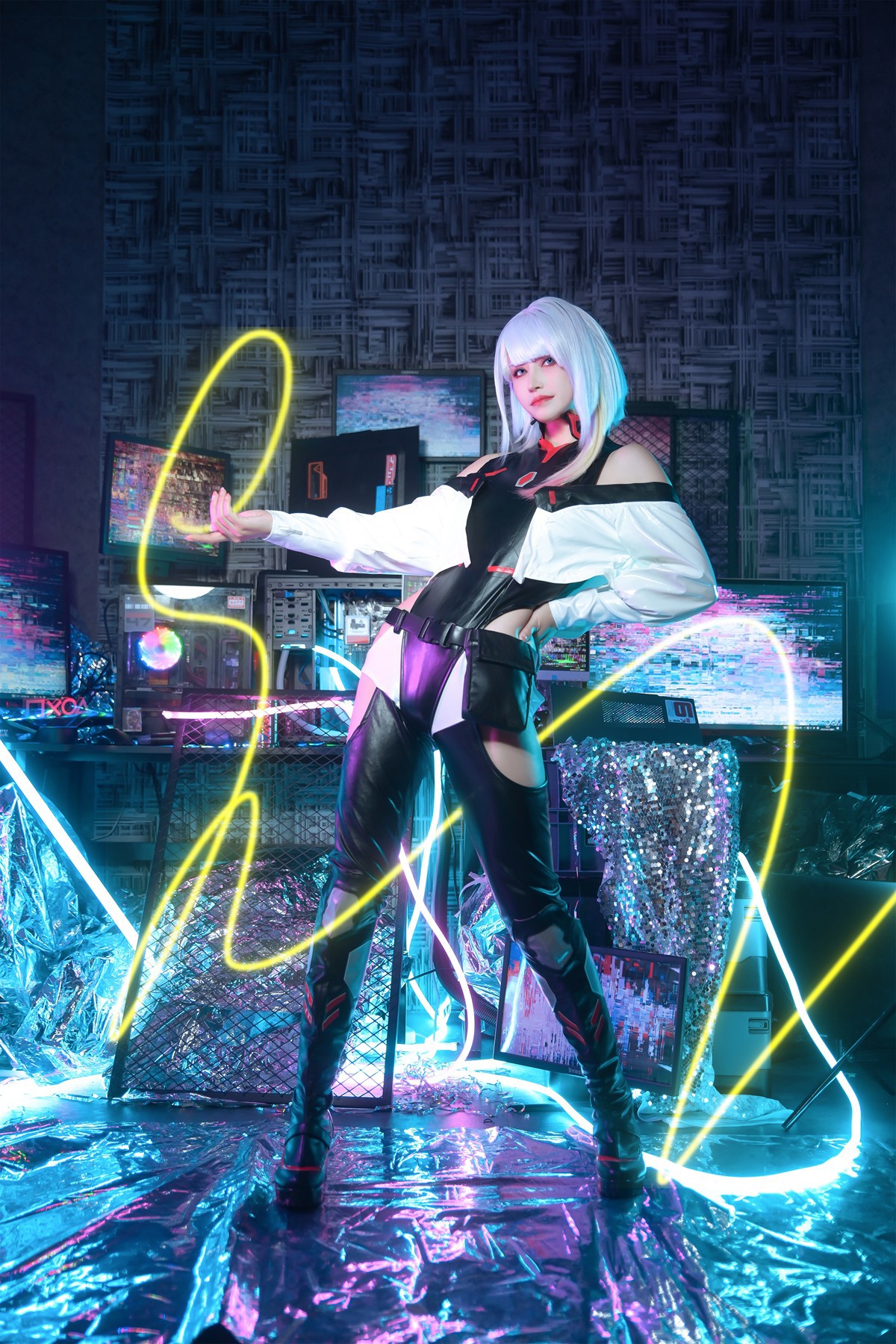 Cosplay 鹿八岁 赛博朋克：边缘行者 露西(10)