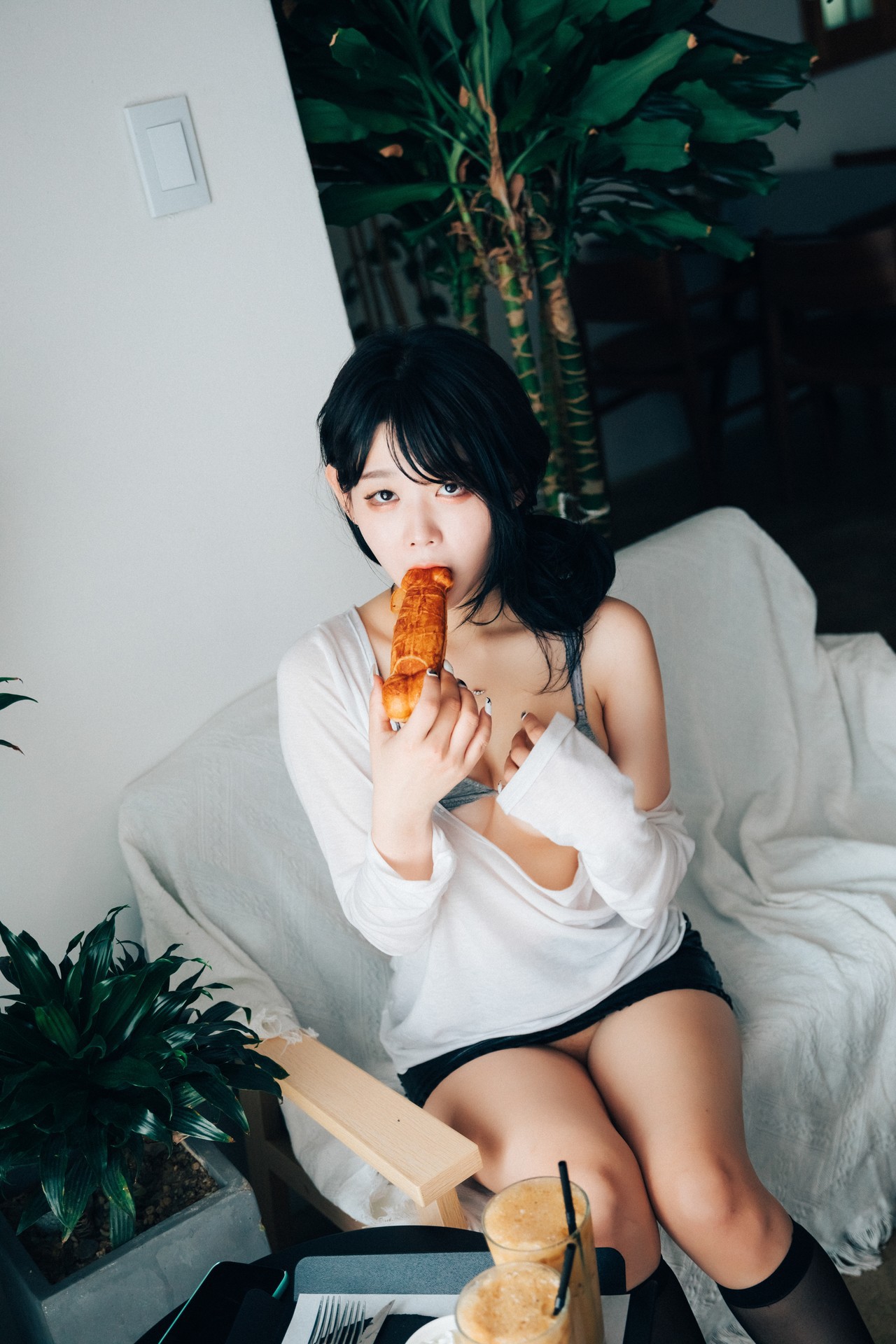 ZIA.Kwon 권지아, [Loozy] XXX Trip Set.02(44)