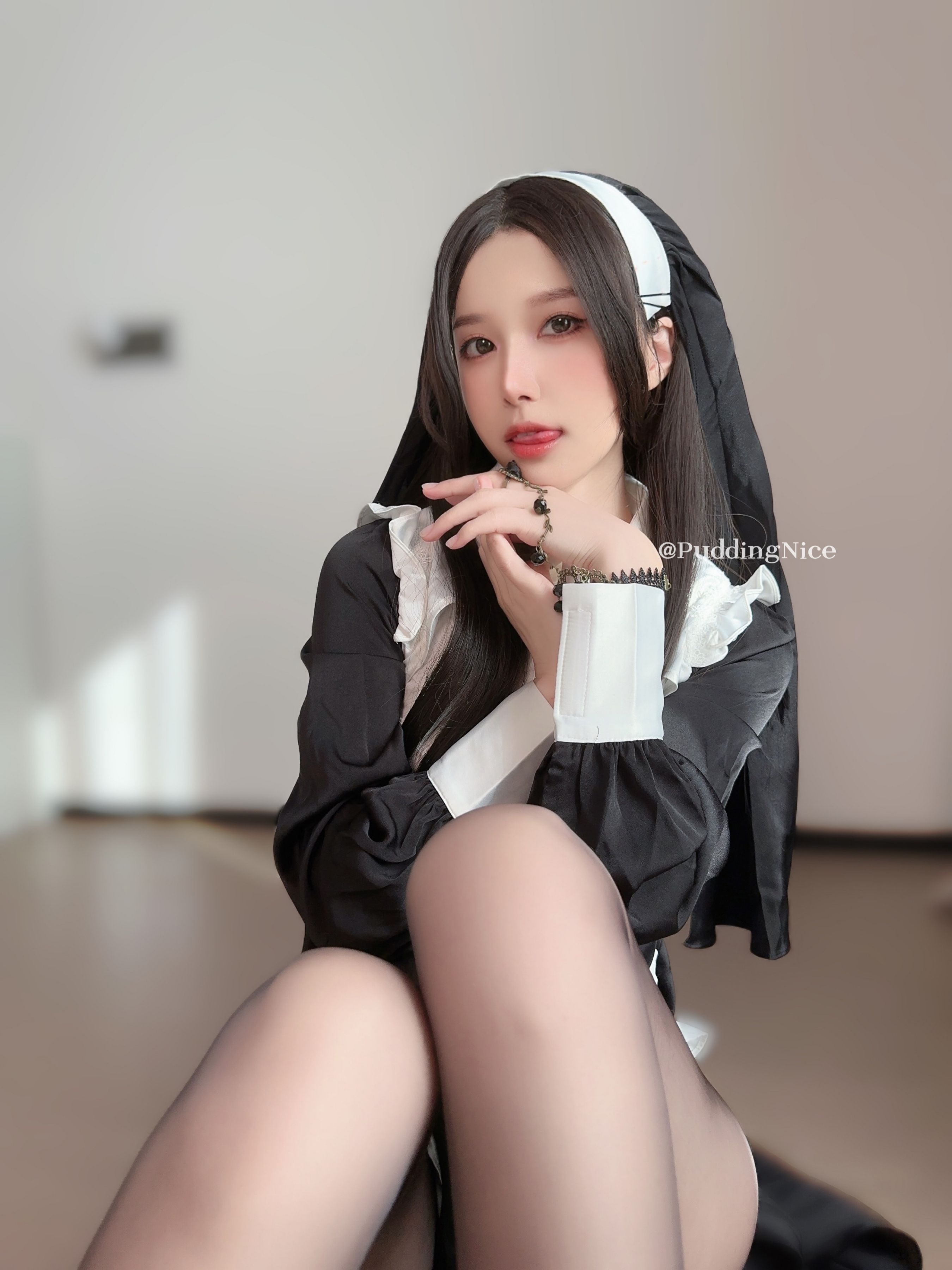 布丁大法 修女 167P 3V(86)