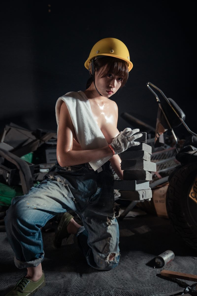 [Cos]奈汐酱 - 咱们工人有力量[35P](12)