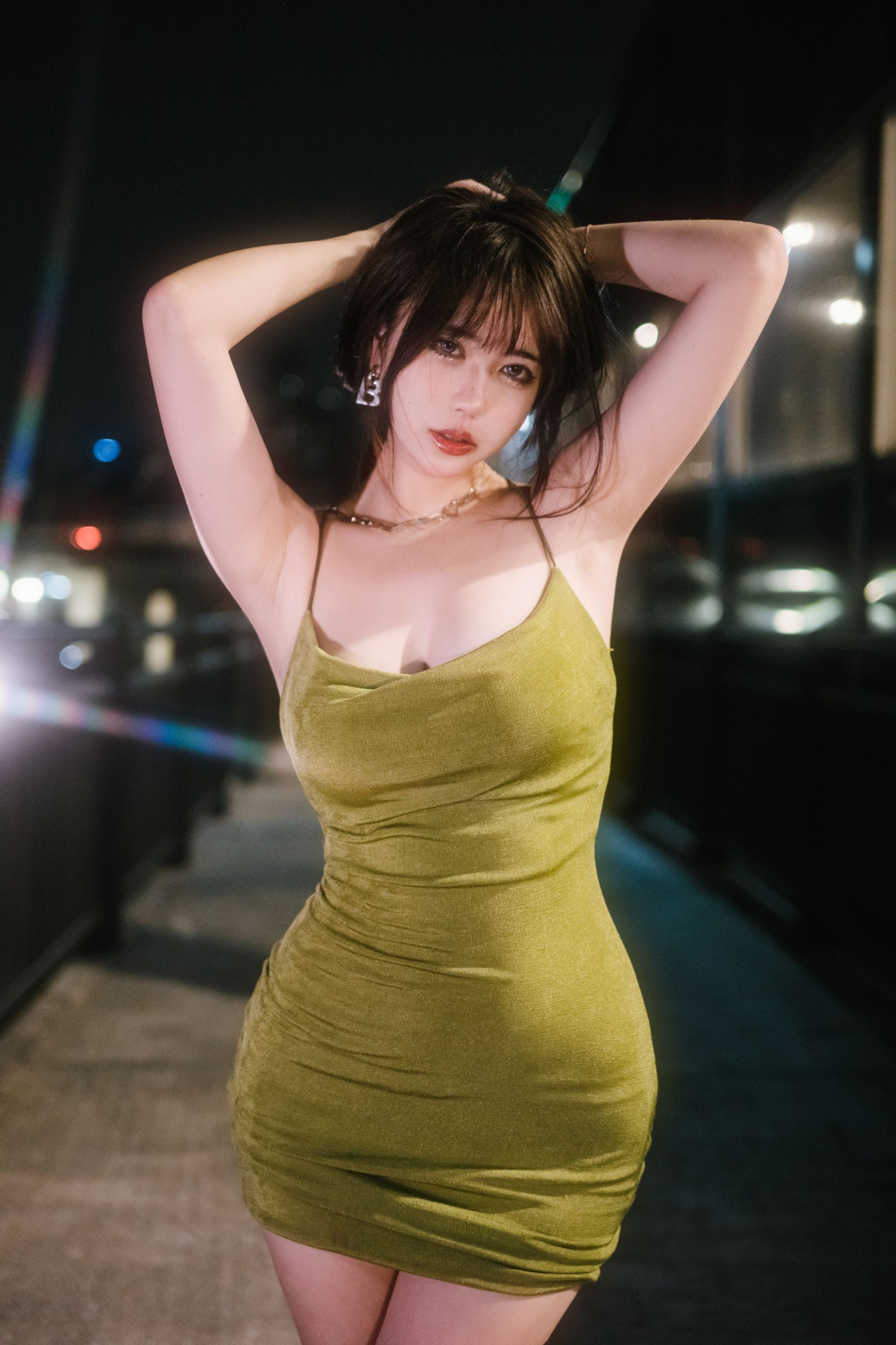 Tina很妖孽呀 绿色连衣裙 [35P-208MB]