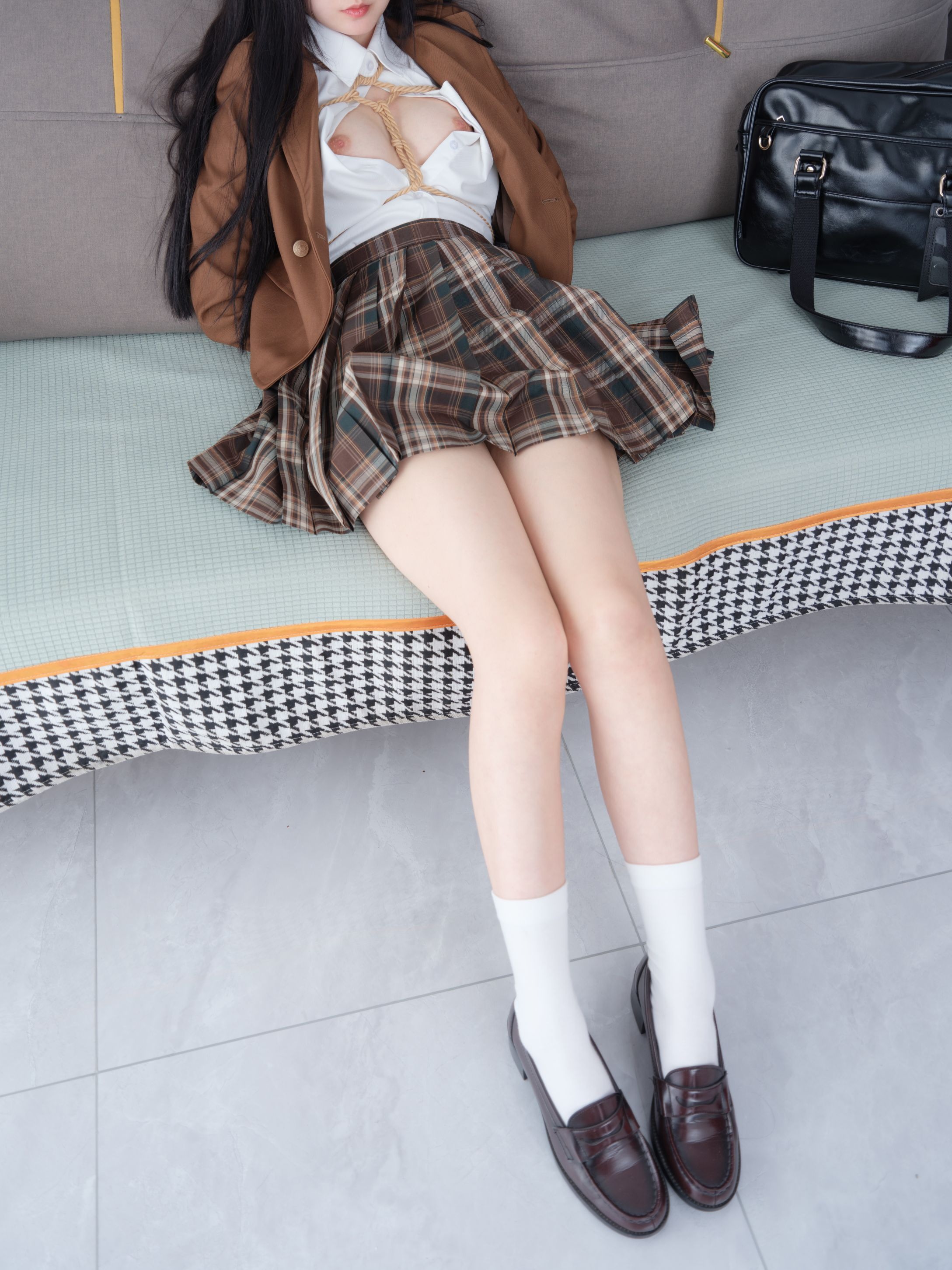 小恩 捆绑 R18(3)