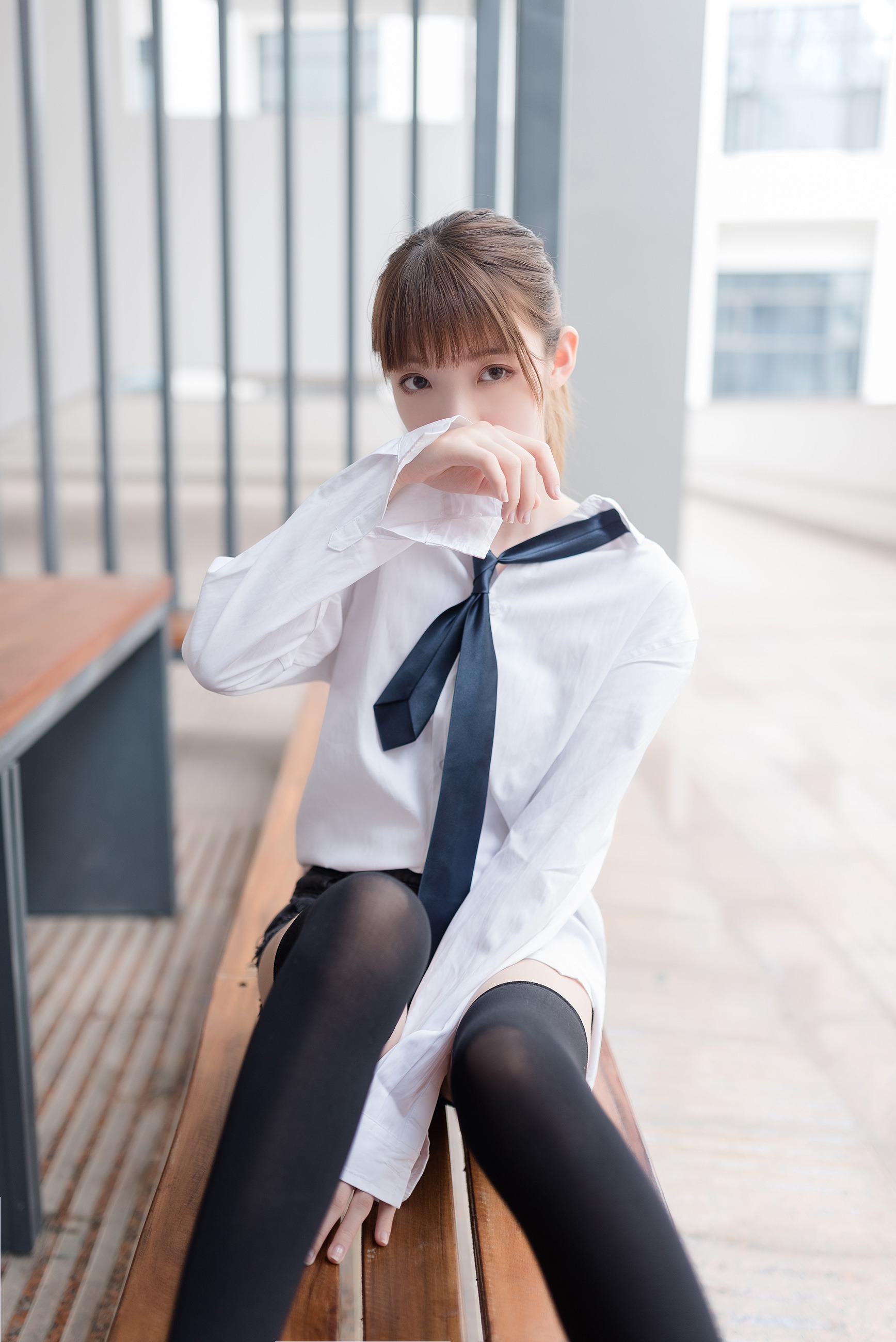 祖木子-短裤的绝对领域 [48P](1)