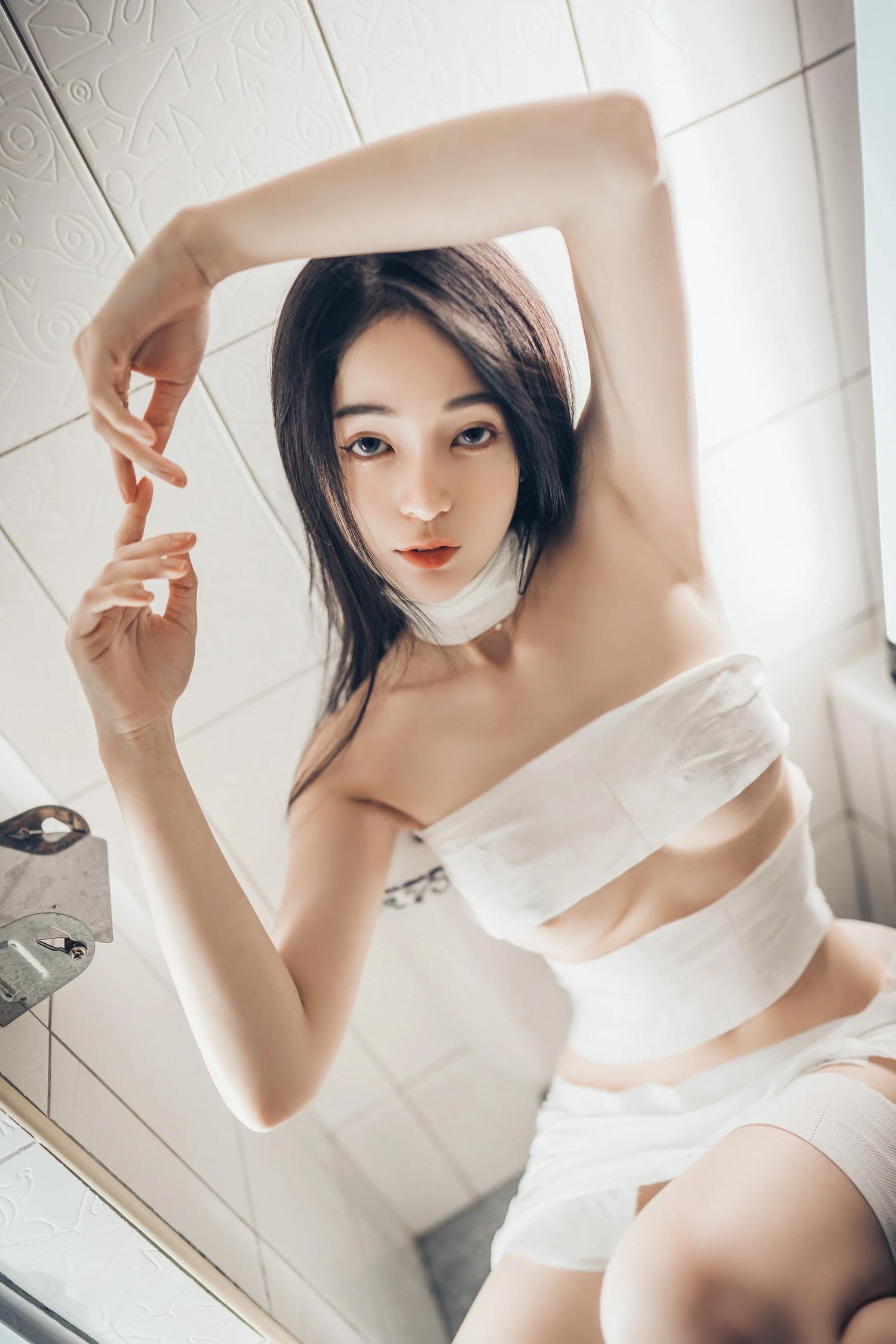 仙仙辰生日最大尺度呈現?實體寫真電子版限定尺度?內容超級豐富 用心 Vol.02(19)
