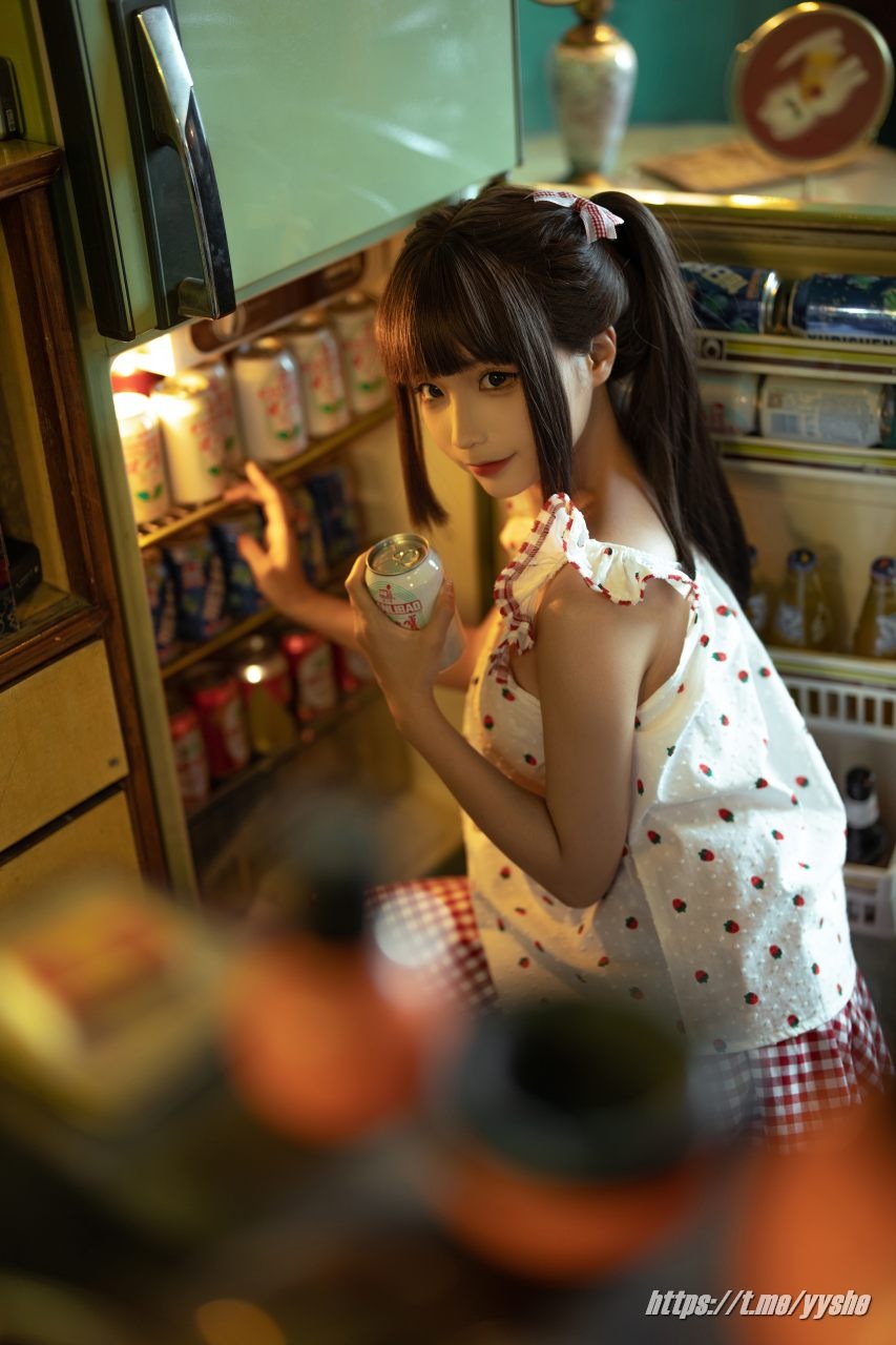 蠢沫沫 - 红格子 [118P](85)