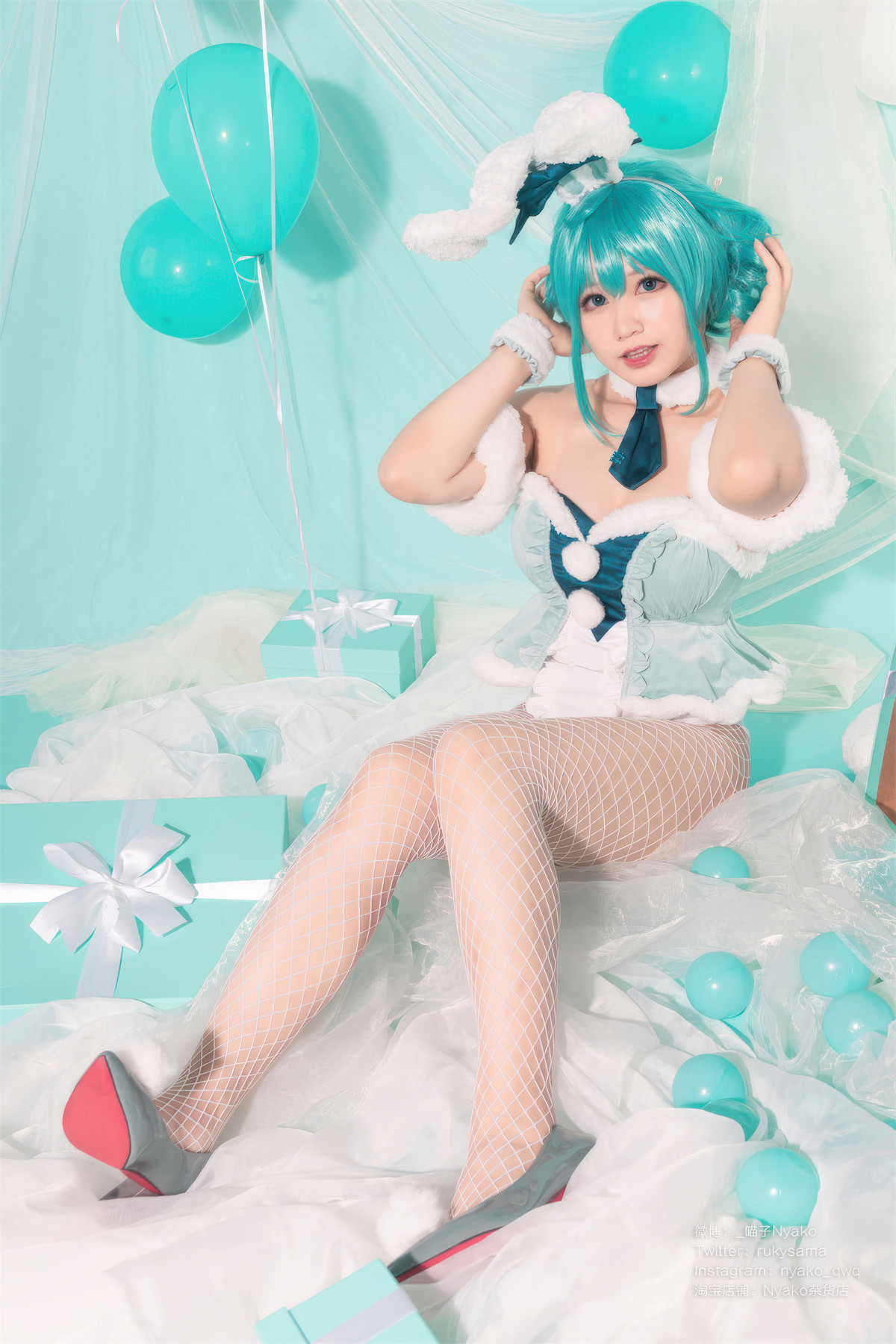 Cosplay Nyako喵子 初音白兔(9)