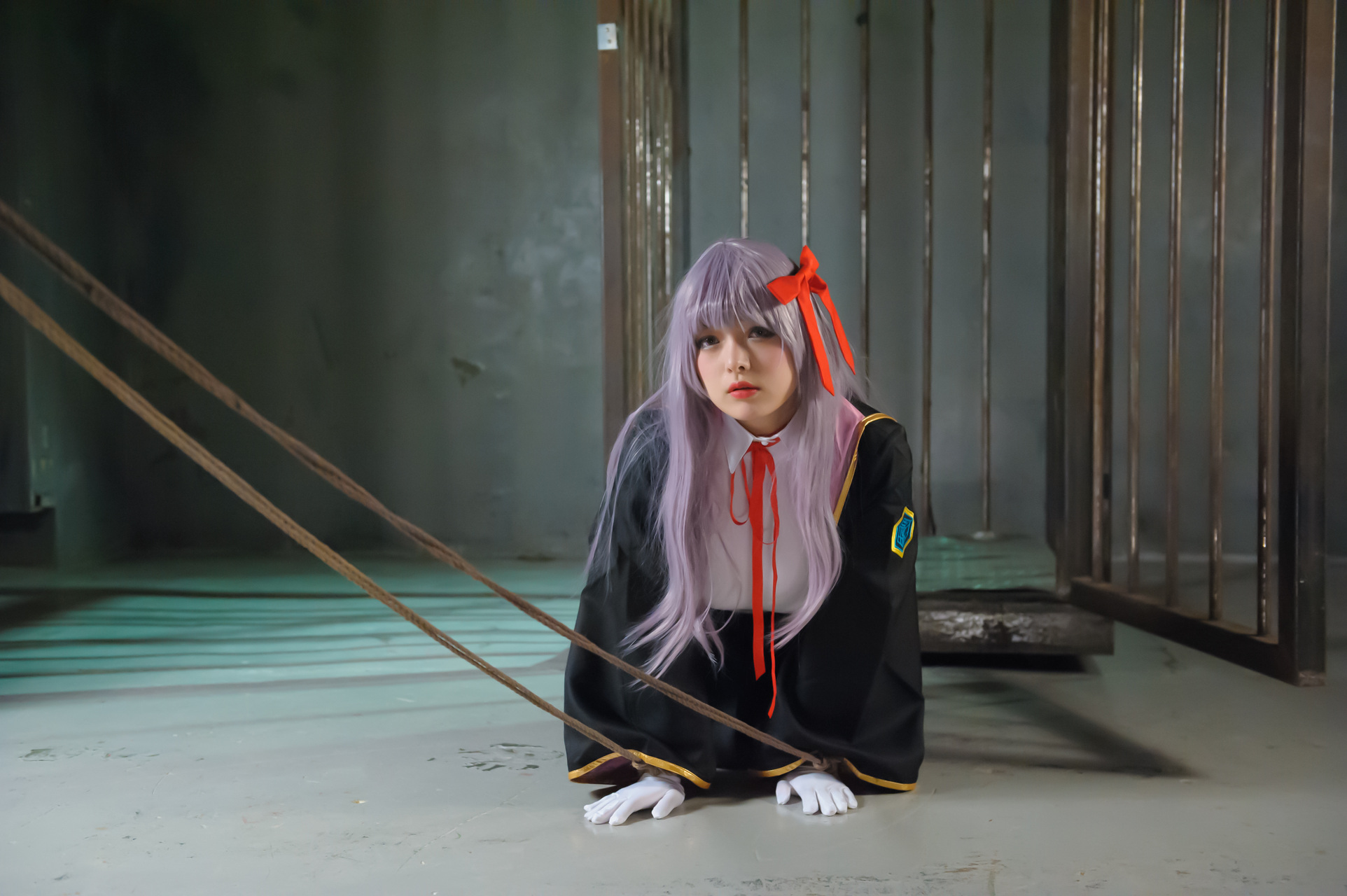 あなたが好きなのは？ダークな世界観で緊縛されている少女(20)