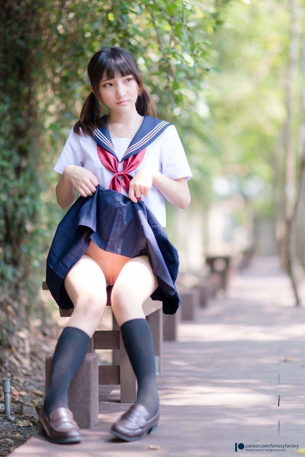 [小丁Patron] High School Girl with Pretty Pussy 皮衣濕身誘惑 (Fantasy Factory)(15)