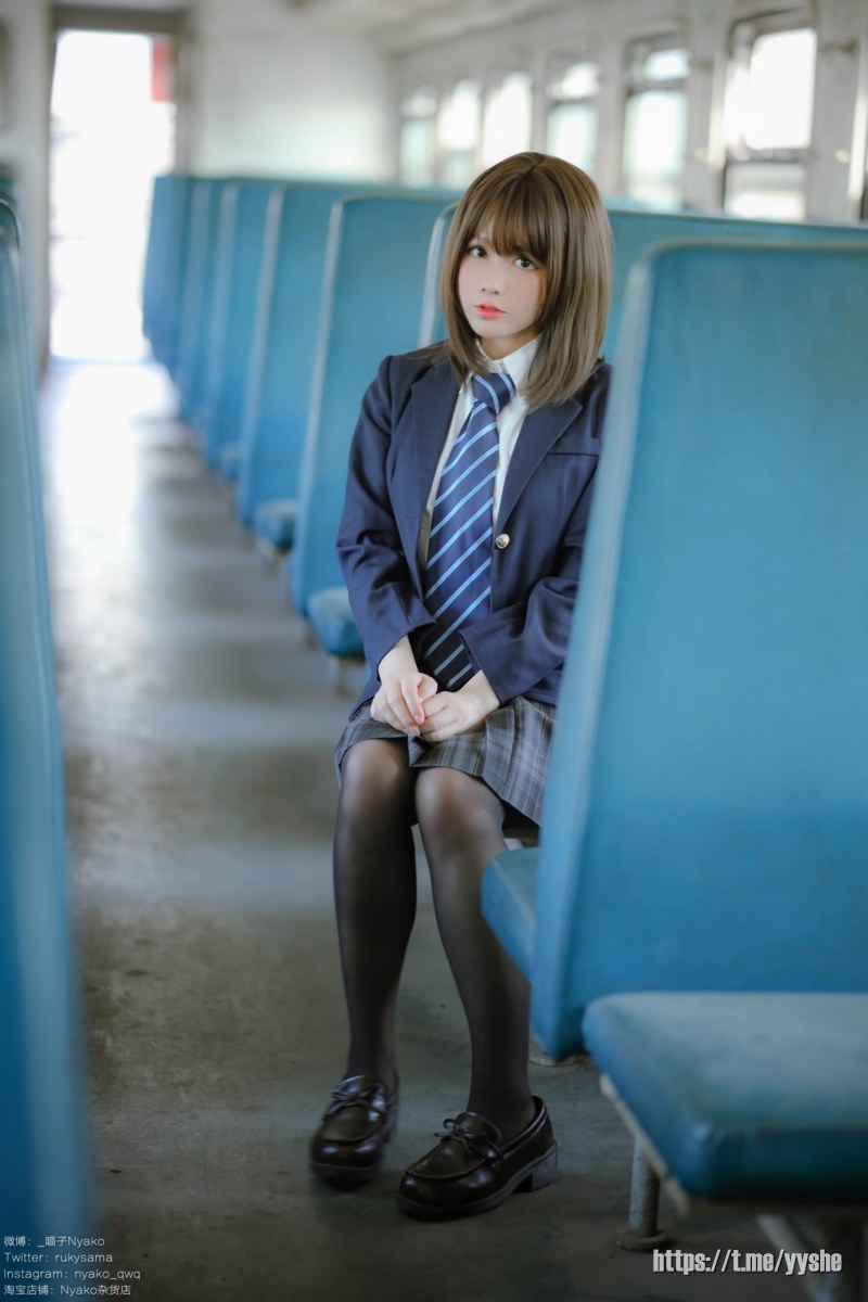 Nyako喵子 – 火车JK [80P+1V](1)