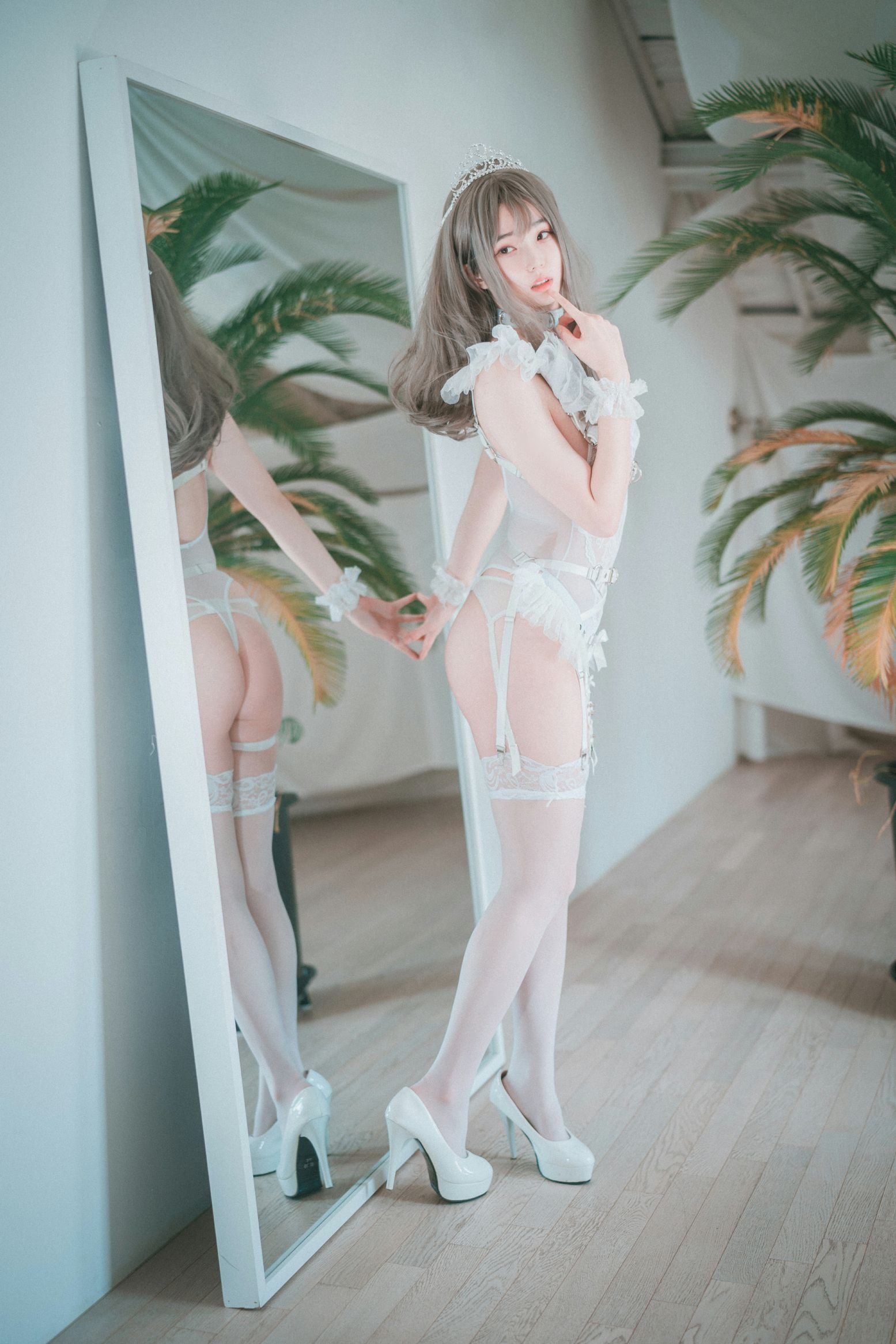 Bambi밤비 -  Reine de Blanc (A-side)(81)