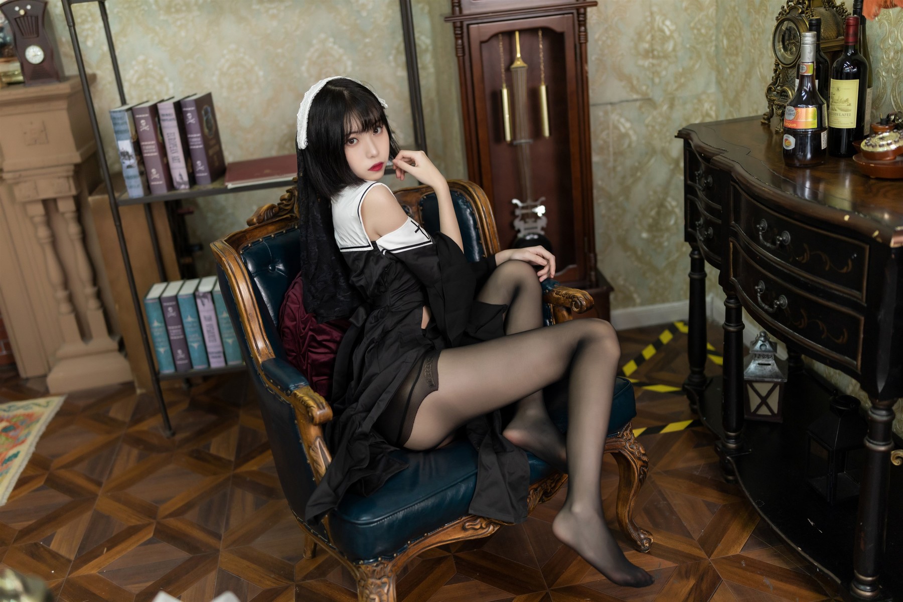 Cosplay 许岚 叁月life 暗黑修女(25)