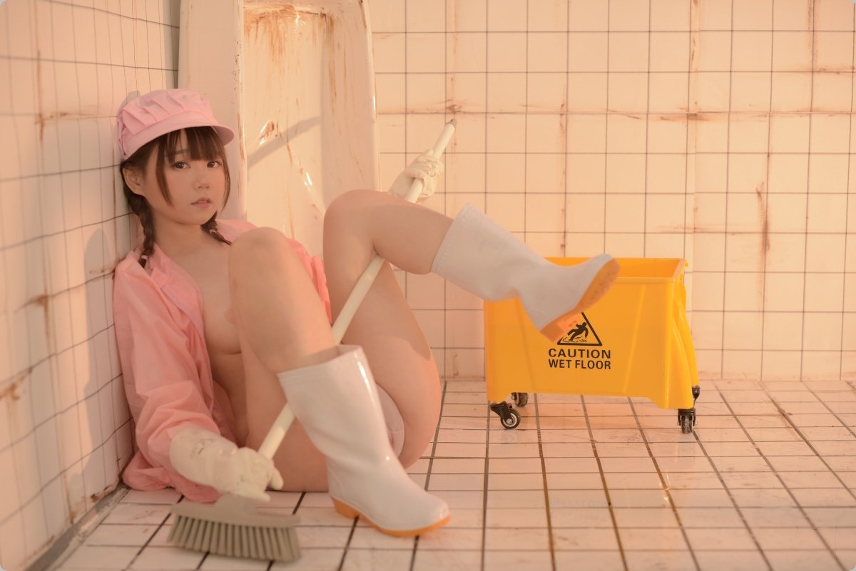 [Cos]きょう肉肉 - 男厕清扫员[71P](65)