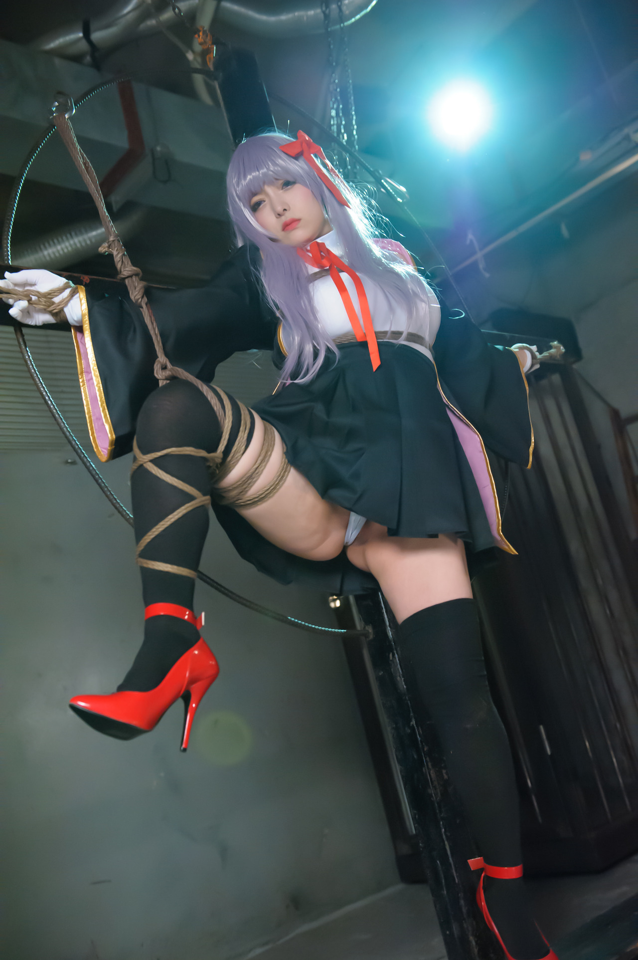 あなたが好きなのは？ダークな世界観で緊縛されている少女(39)