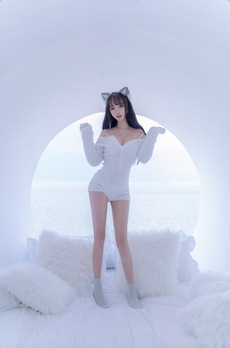 [Cos]过期米线线喵 - 小白狼[56P](38)