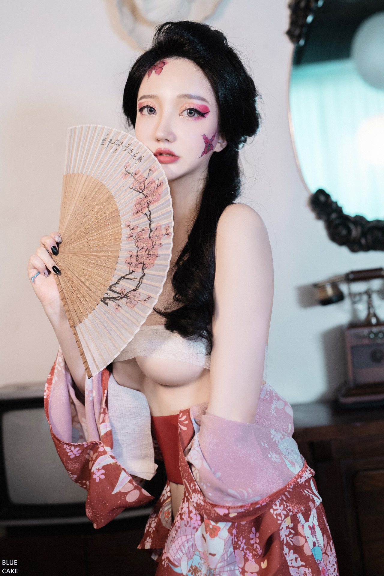 Son Yeeun 손예은, [BLUECAKE] RED ONI &#8211; Set.02(12)