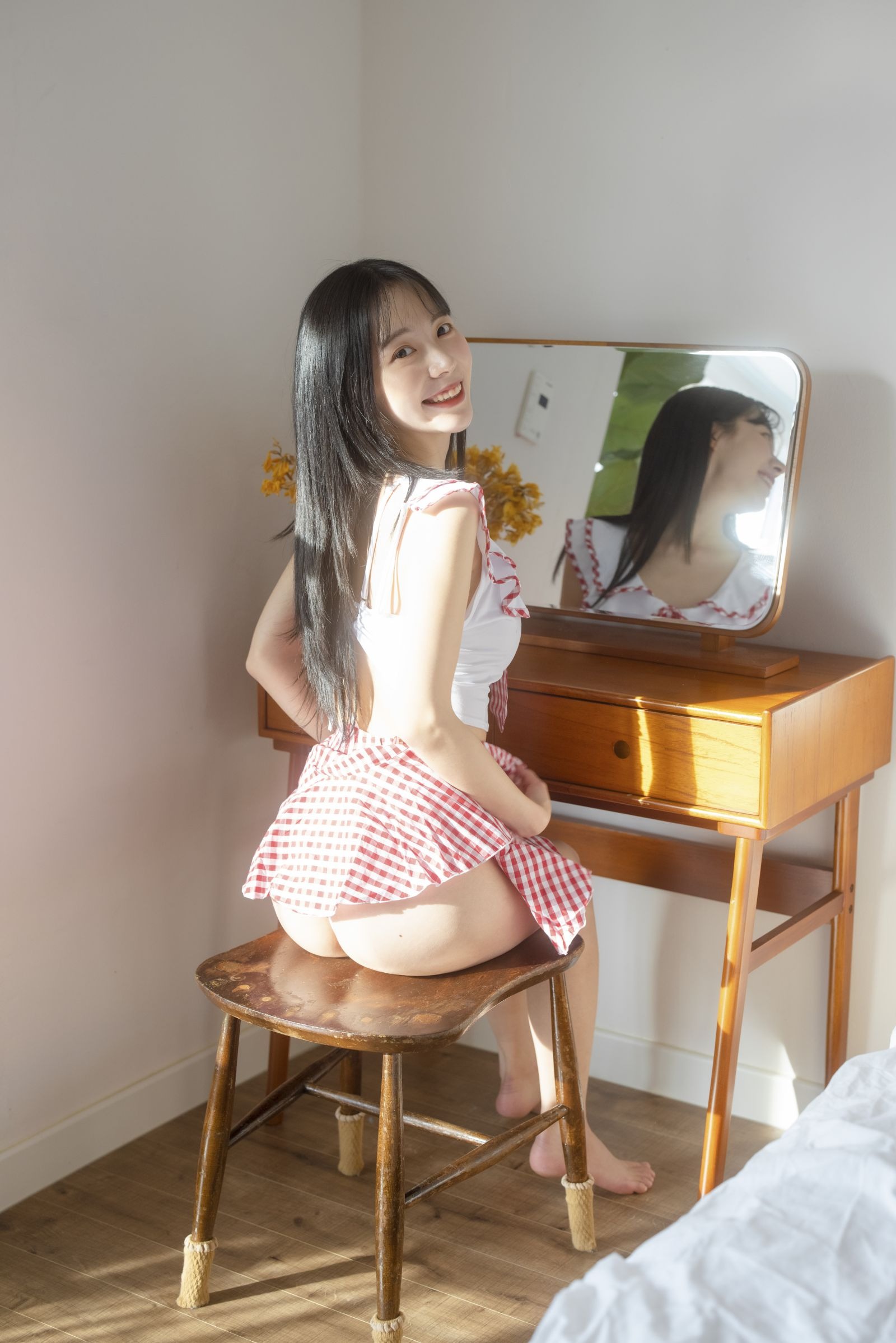 极品辣妹Leeesovely李素英写真集A 195P(103)
