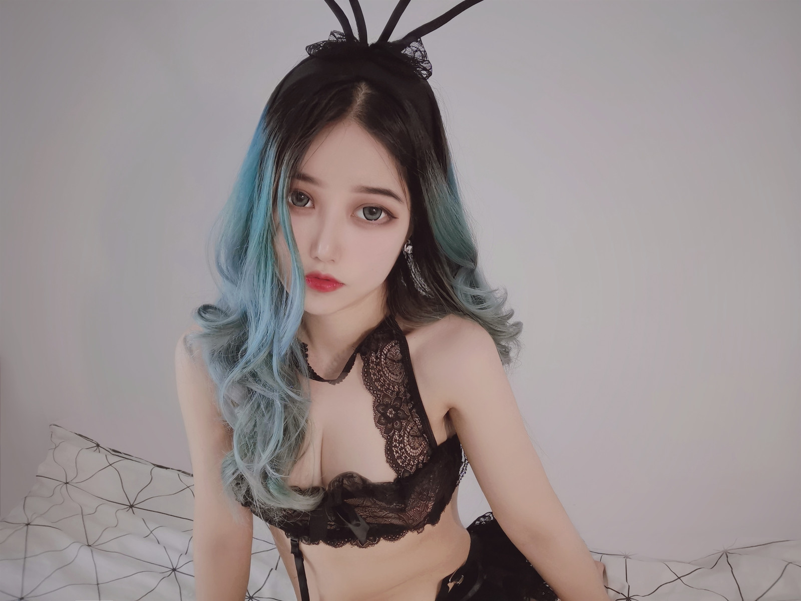 Cosplay eloise软软 小粉盒黑兔子(18)