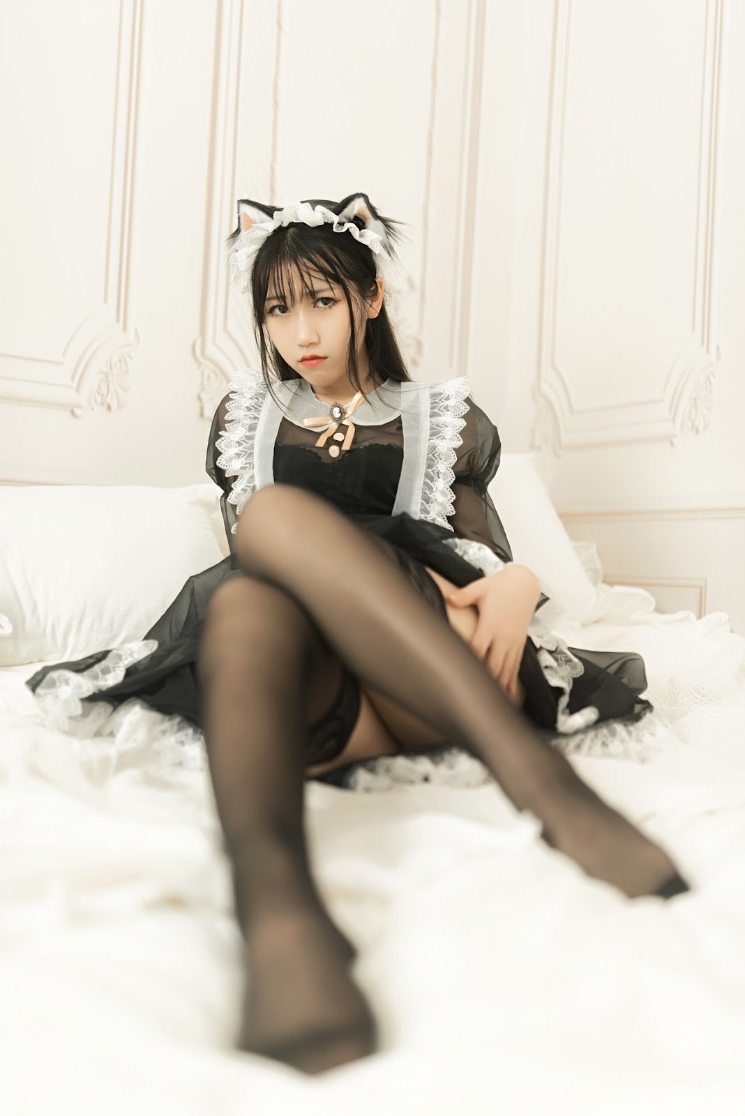 Cosplay 不呆猫 透明黑丝女仆(17)
