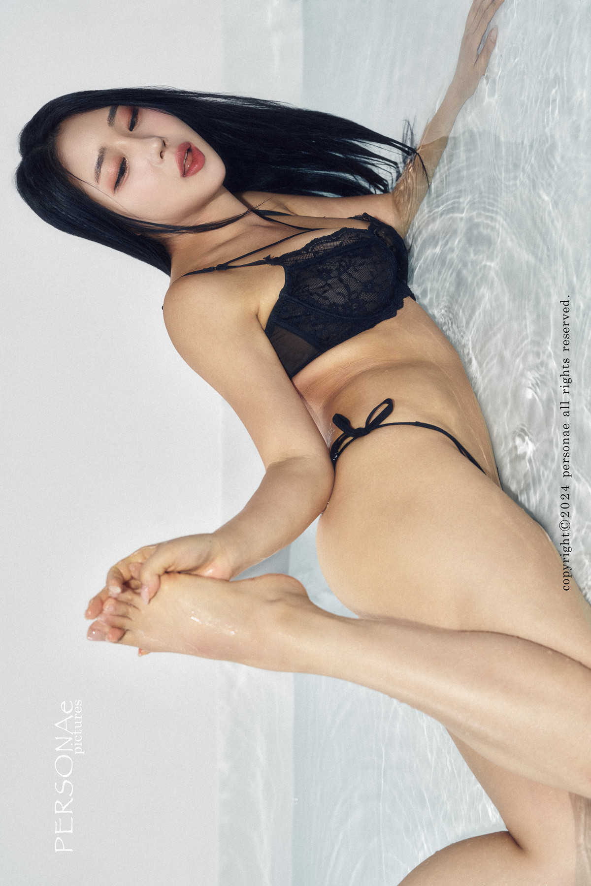 Coco 수민, PERSONAE Photobook &#8216;Vol.17 Thirsty&#8217; Set.01(28)