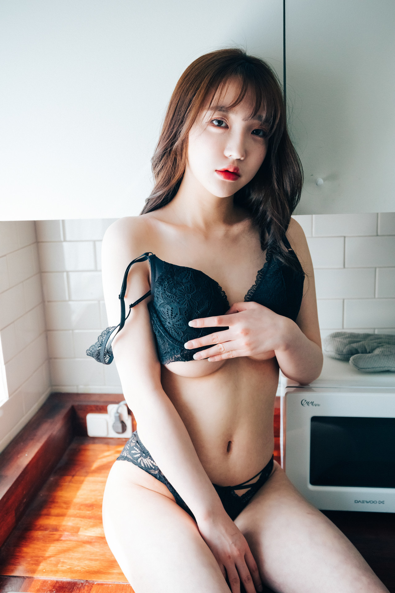 Son Yeeun 손예은, [Loozy] Maximum Vol.01(21)