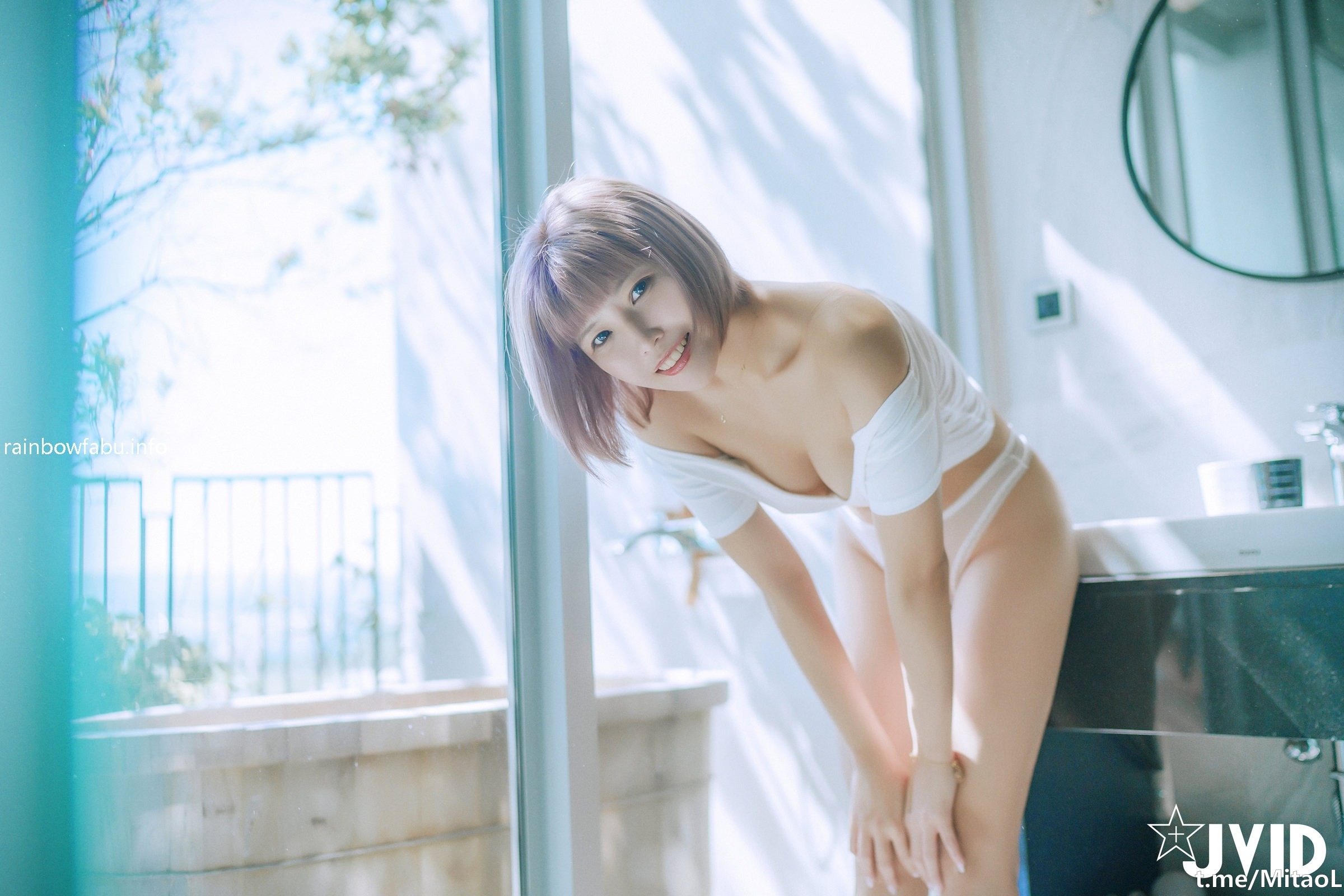 JVID唯美情色艺术尤物 果宝宝 未曾谋面的网恋小女友 洞洞装湿身诱惑 美乳激凸紧致嫩穴 174P(78)