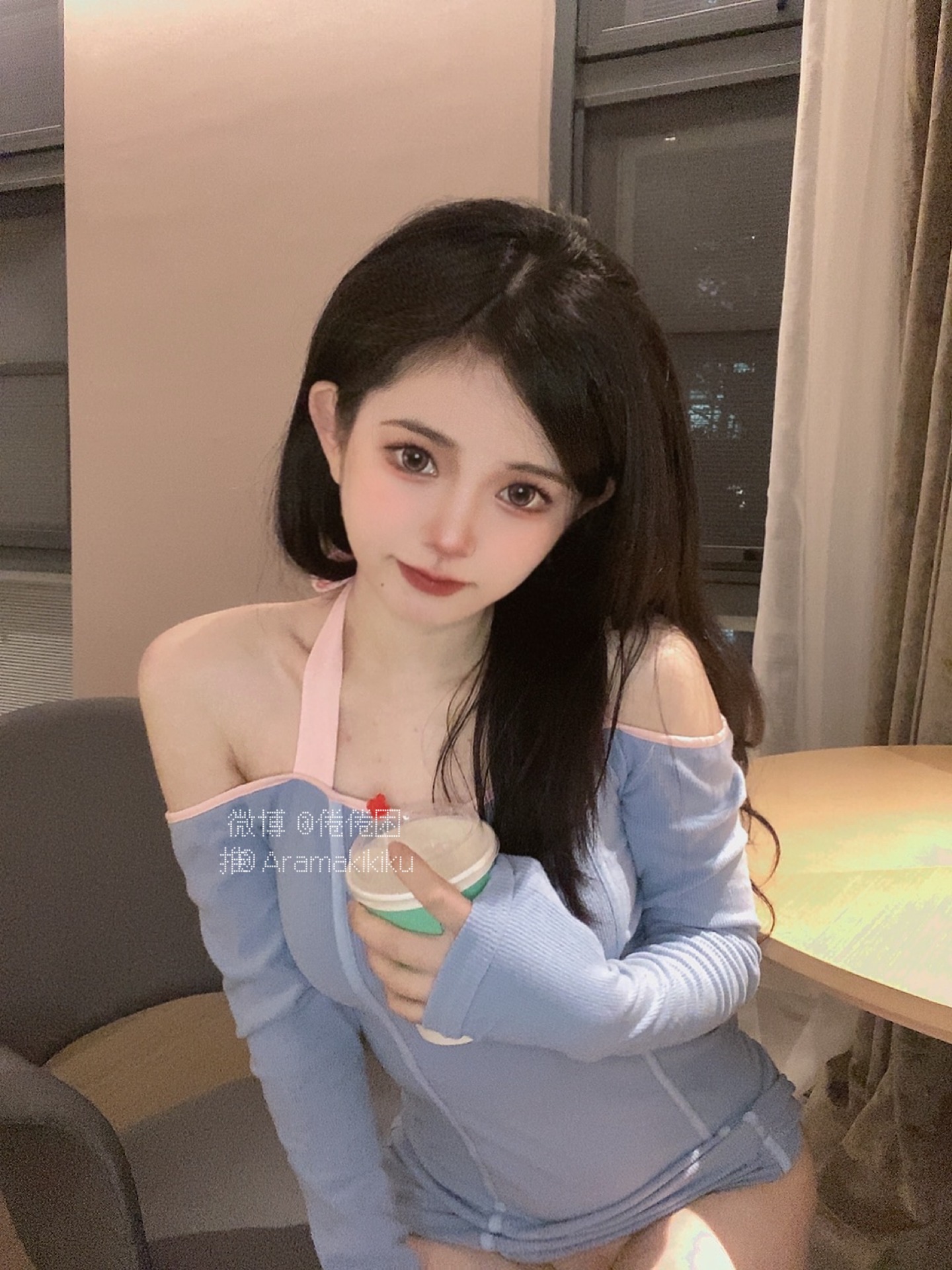 倦倦喵 露背裙 [32P2V-237MB](27)