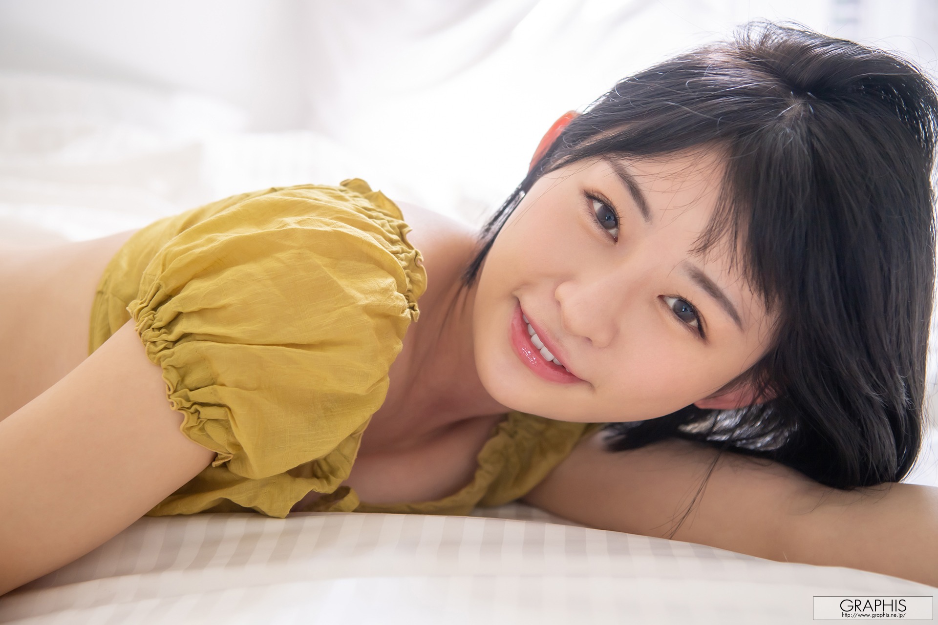 [Graphis] Gals – Mei Miyajima 宮島めい blooming  141P(84)