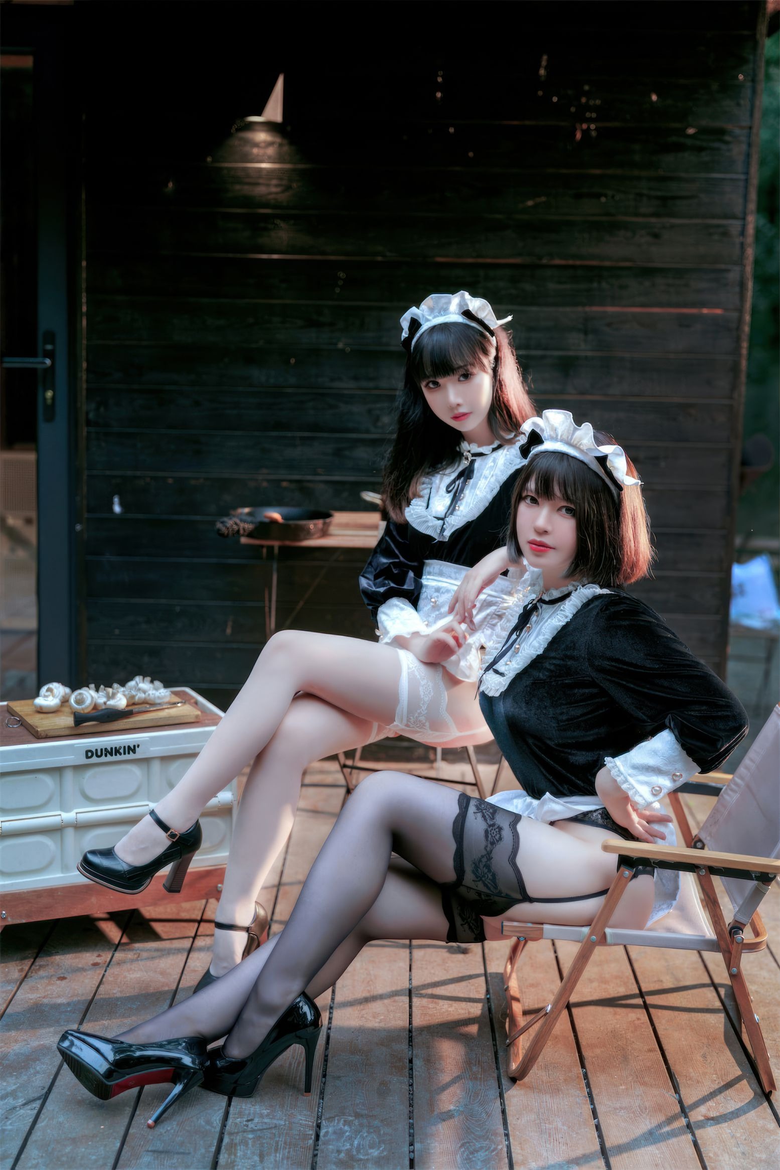 半半子&面饼仙儿 - メイド姉妹(2)