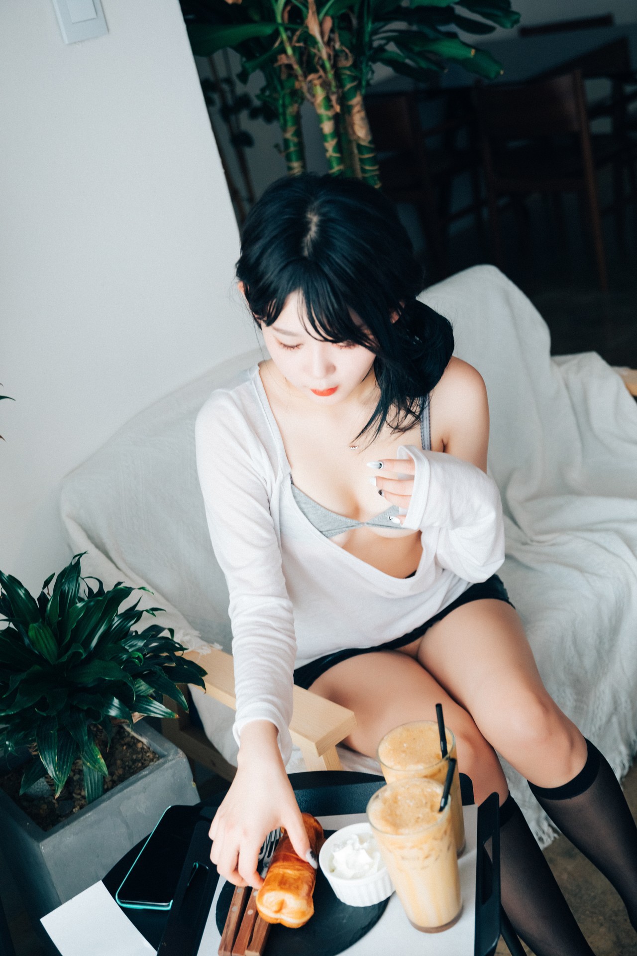 ZIA.Kwon 권지아, [Loozy] XXX Trip Set.02(42)