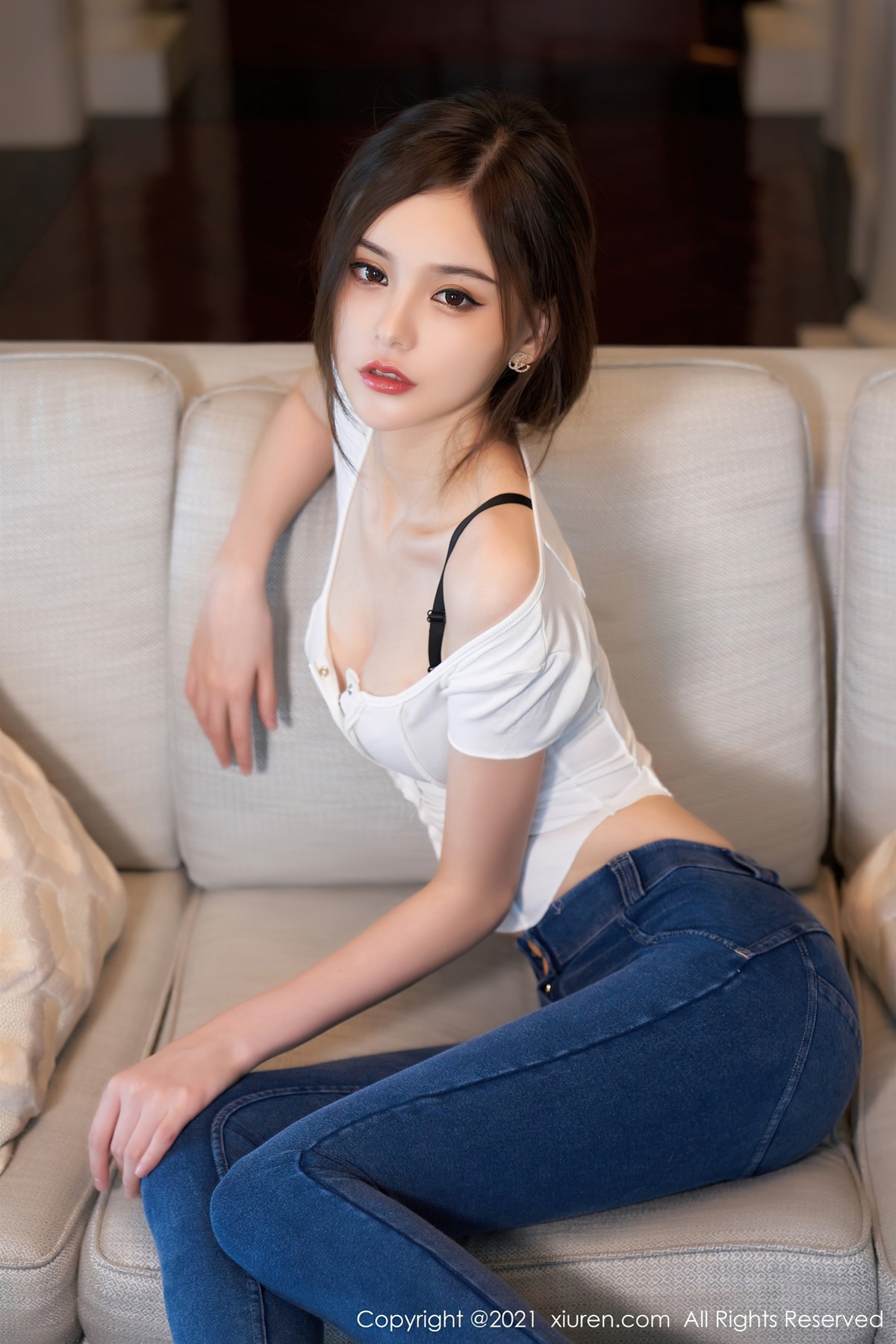 [XiuRen秀人网] 2021.11.04 No.4167 王心怡(18)