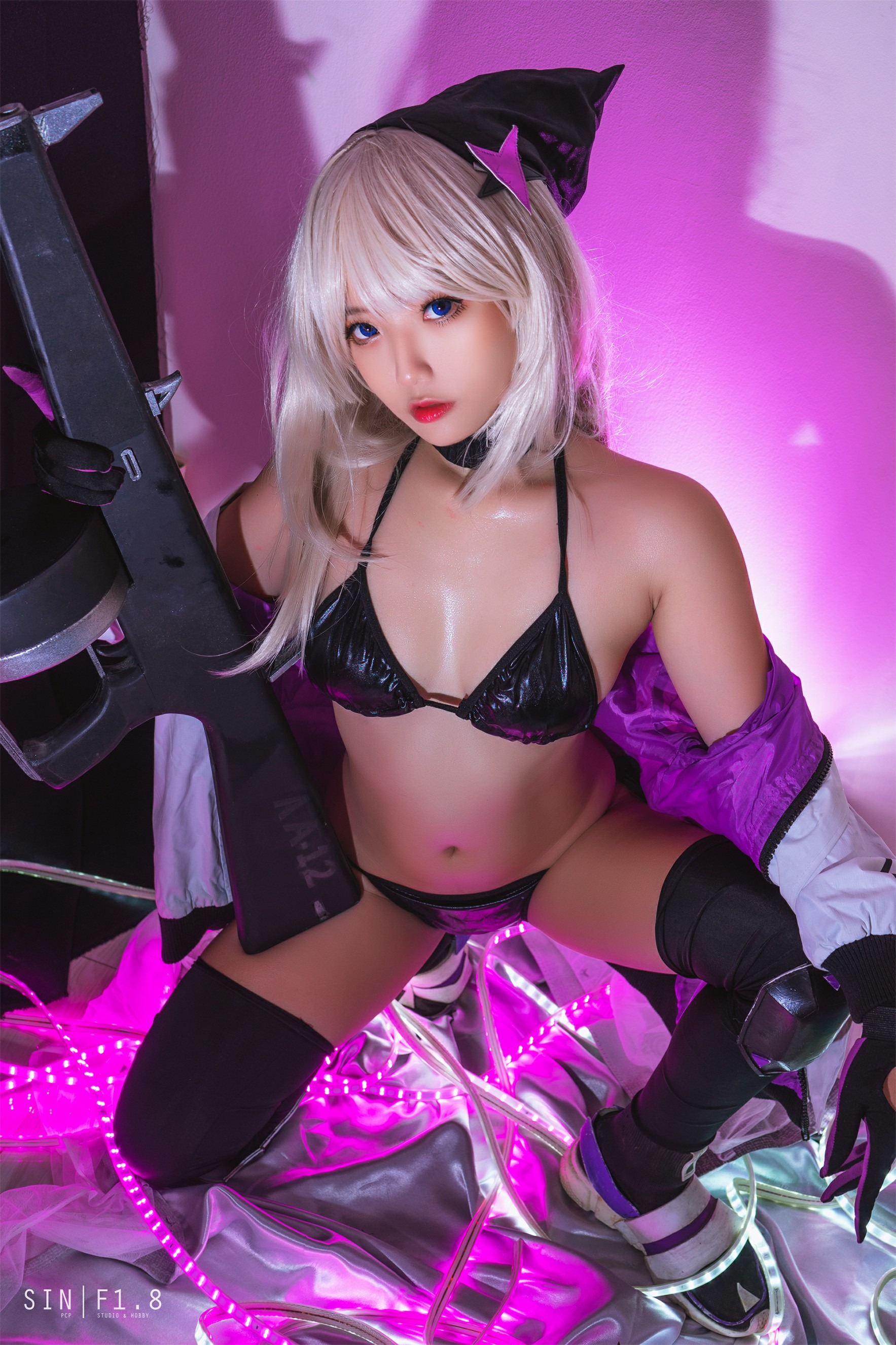 Messie Huang - AA-12(6)