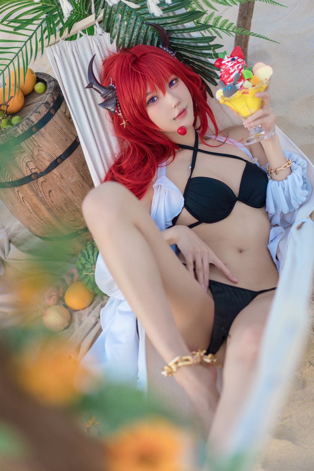 Cosplay 阿包也是兔娘 明日方舟 史尔特尔泳装(33)