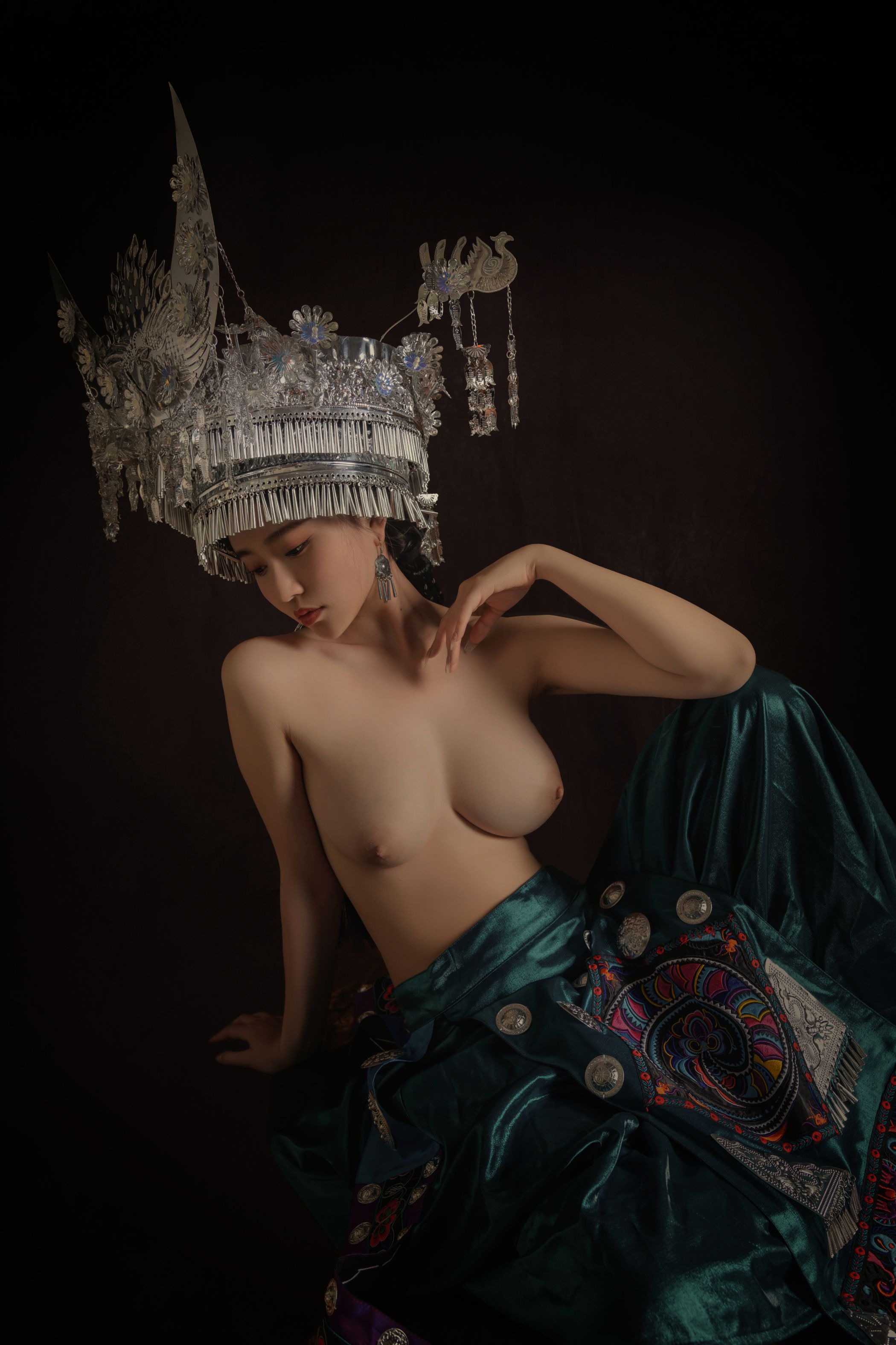 年年 苗疆少女(35)