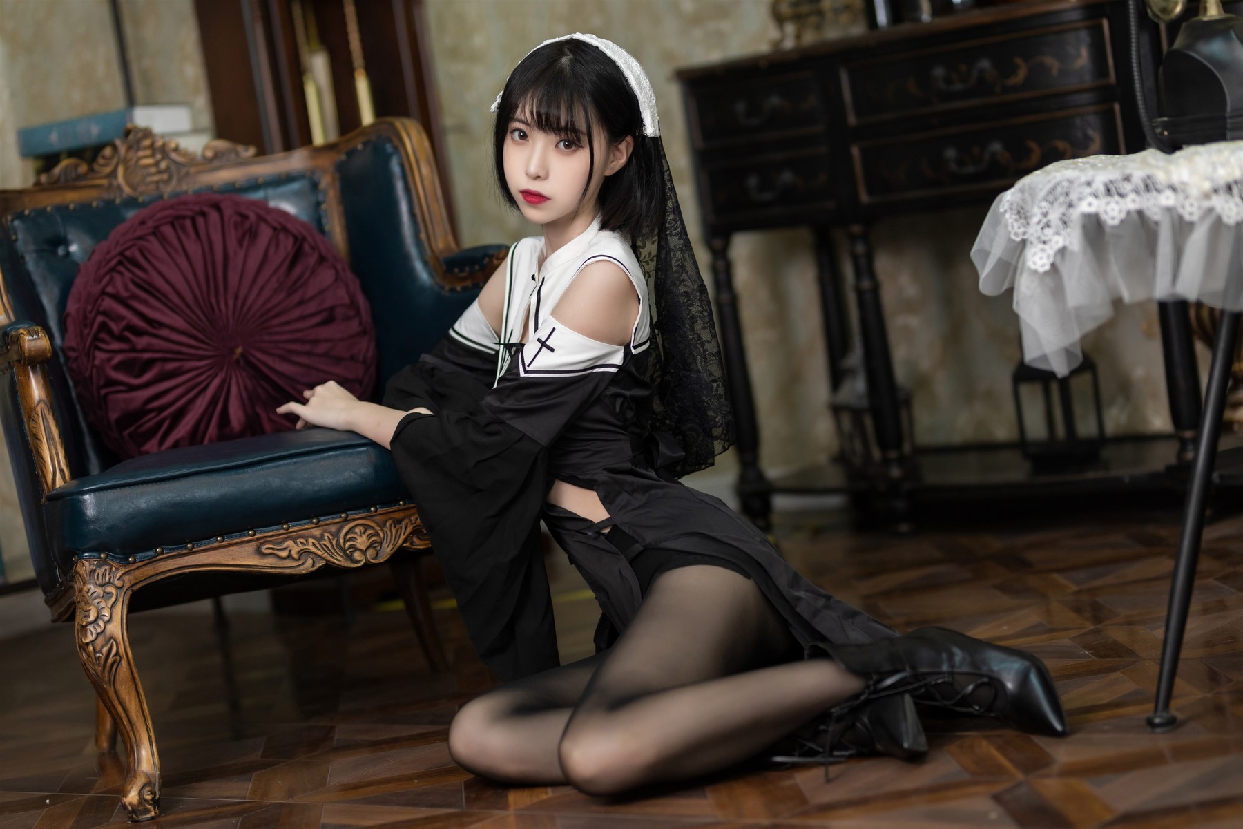 Cosplay 许岚 叁月life 暗黑修女(14)