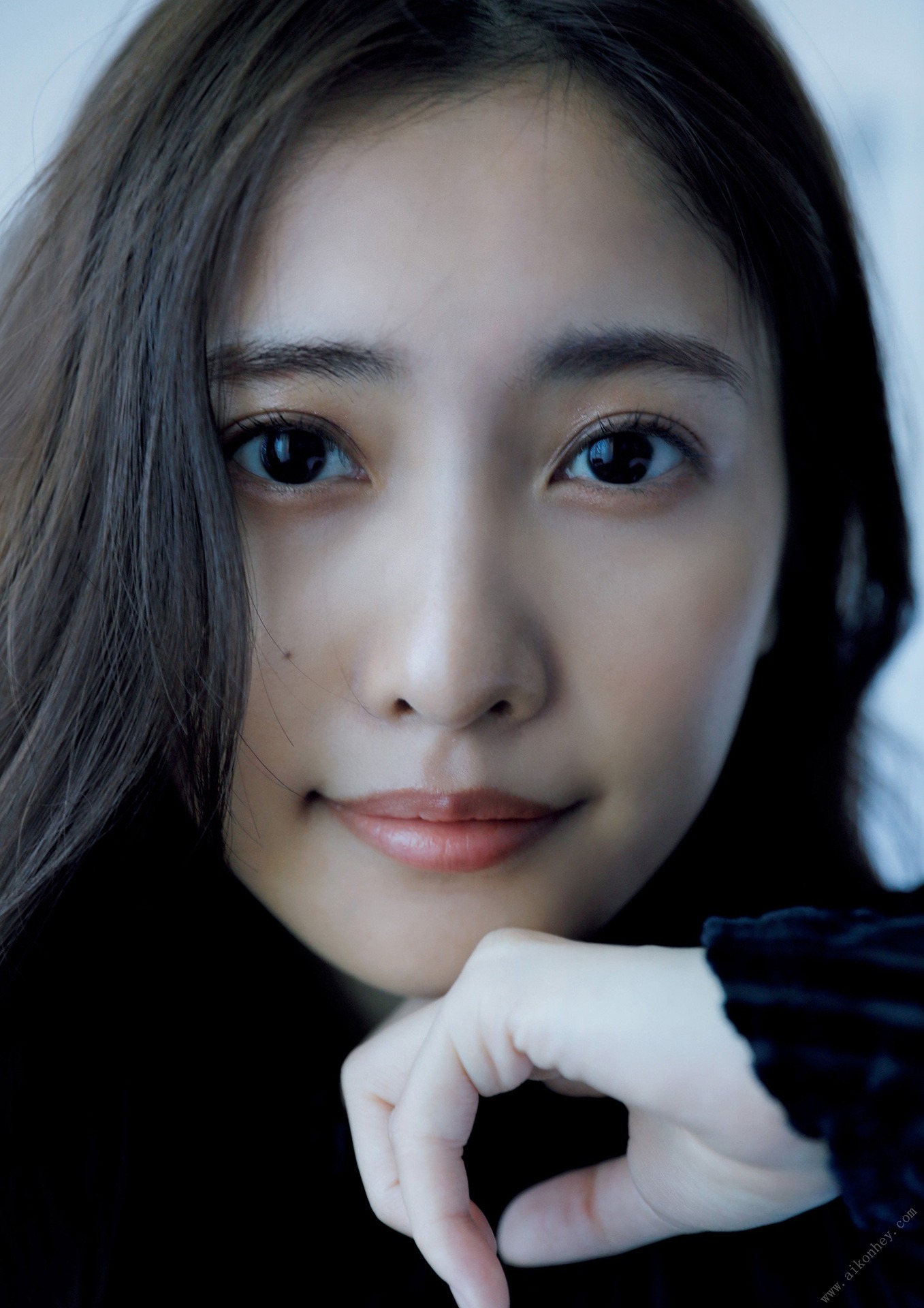 佐野ひなこ写真集「COLORS」 週プレ PHOTO BOOK 145P(25)