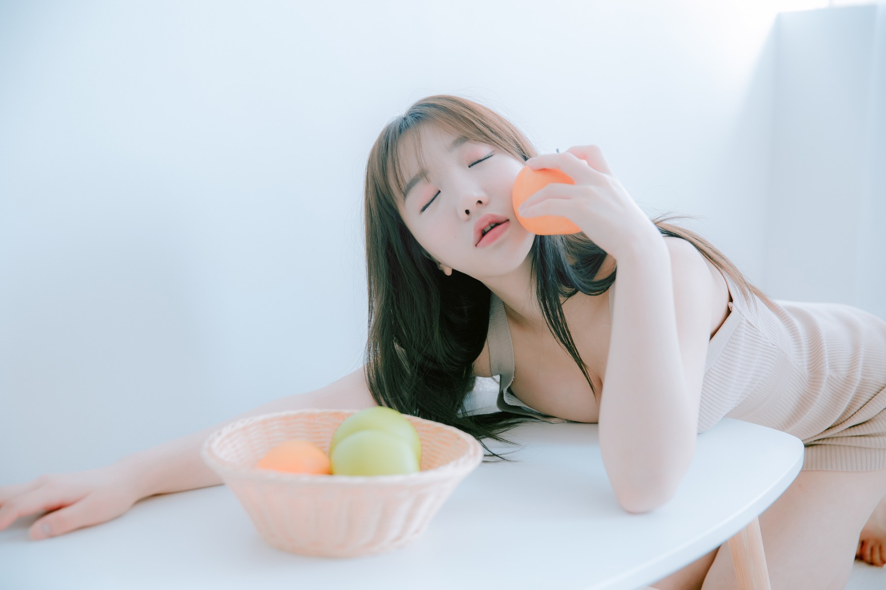 Son Yeeun 손예은, [JOApictures] Son Ye-Eun (손예은) x JOA 20. APR Vol.1 &#8211; Set.01(29)