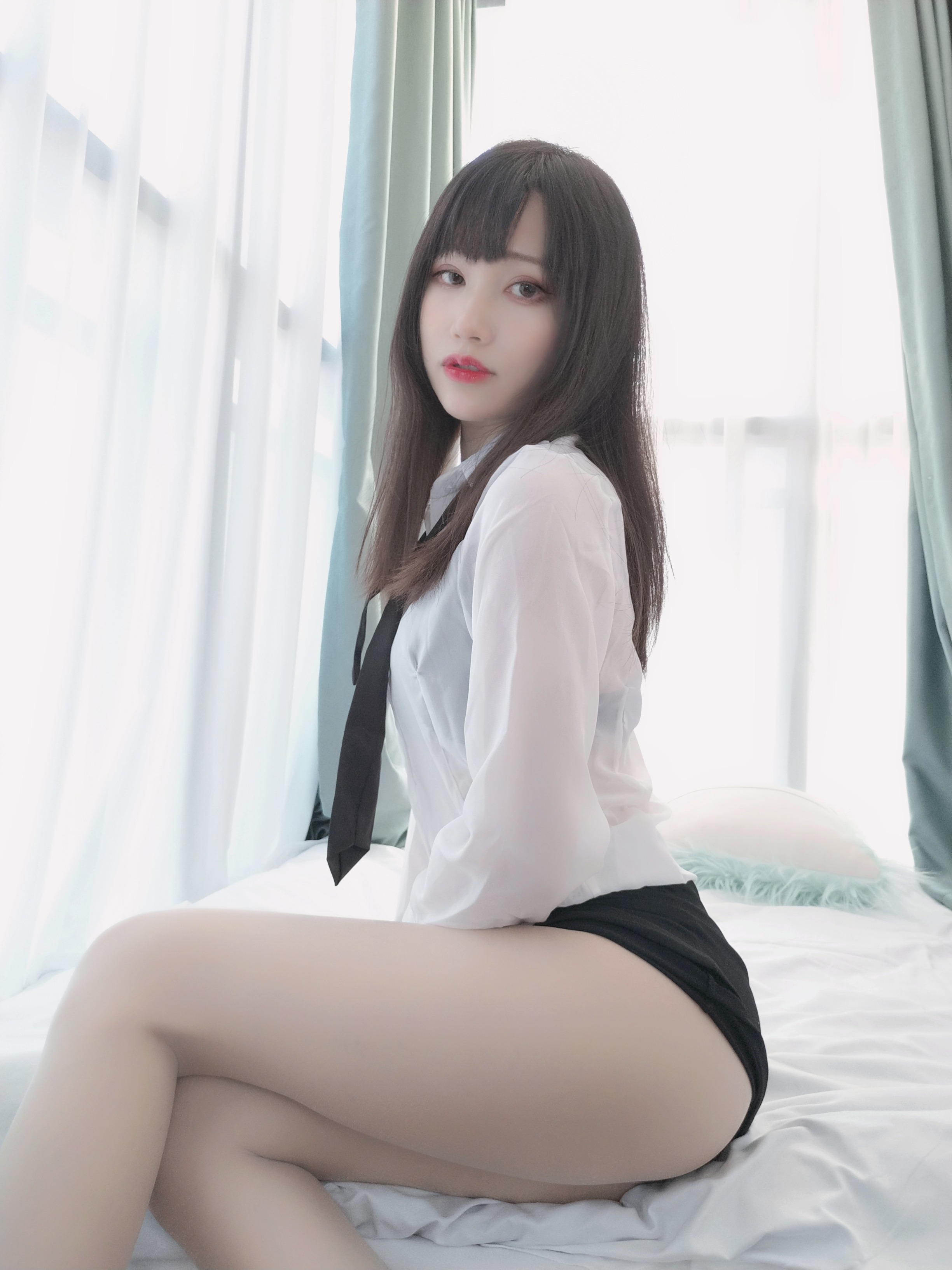 木之本果 自撮りVol.13 秘書さんは退勤後です。 [108P4V-523MB](5)