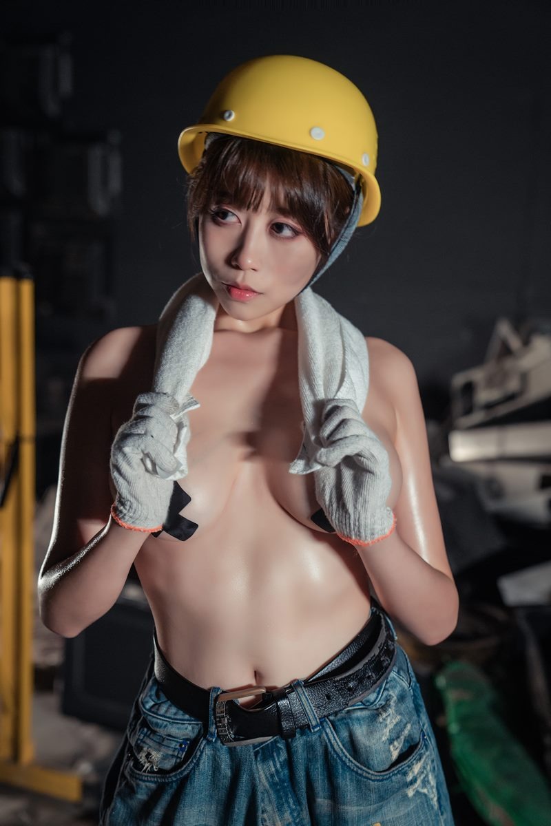 [Cos]奈汐酱 - 咱们工人有力量[35P](17)