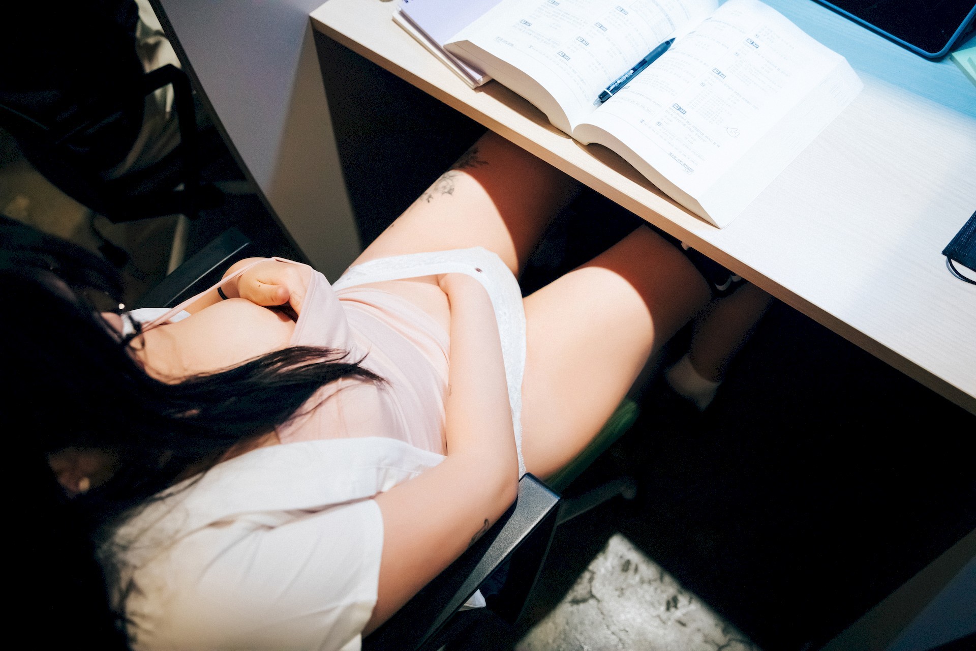 Sonson 손손, [Loozy] Reading Room Set.01(44)