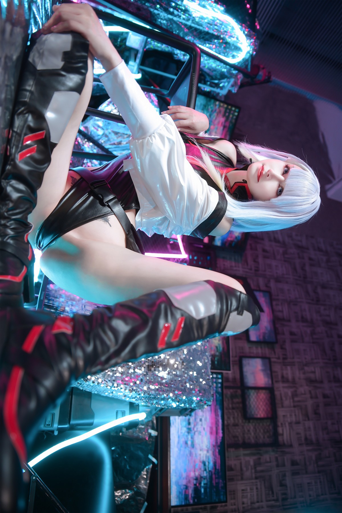 Cosplay 鹿八岁 赛博朋克：边缘行者 露西(16)