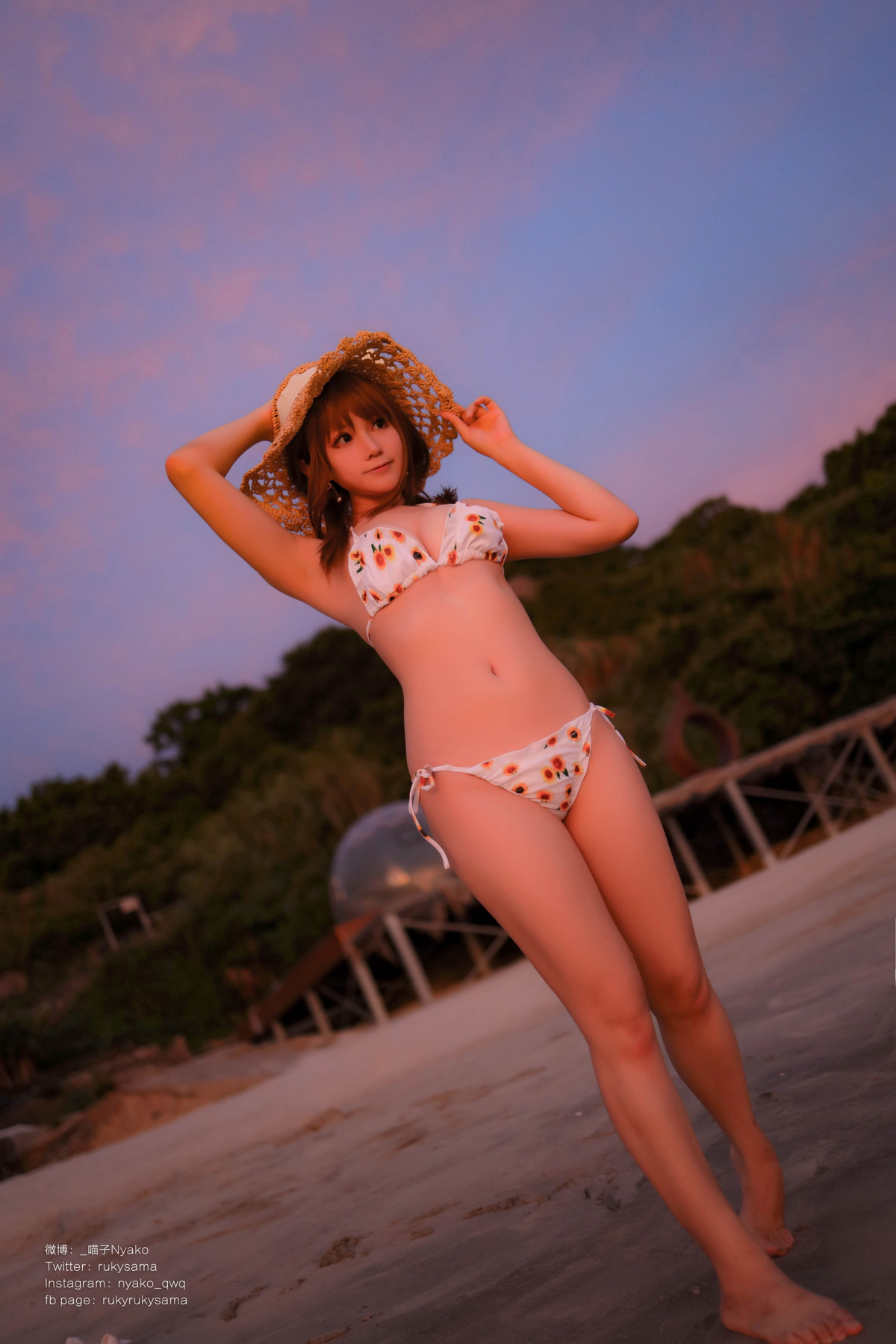 Cosplay Nyako喵子 向日葵比基尼(55)