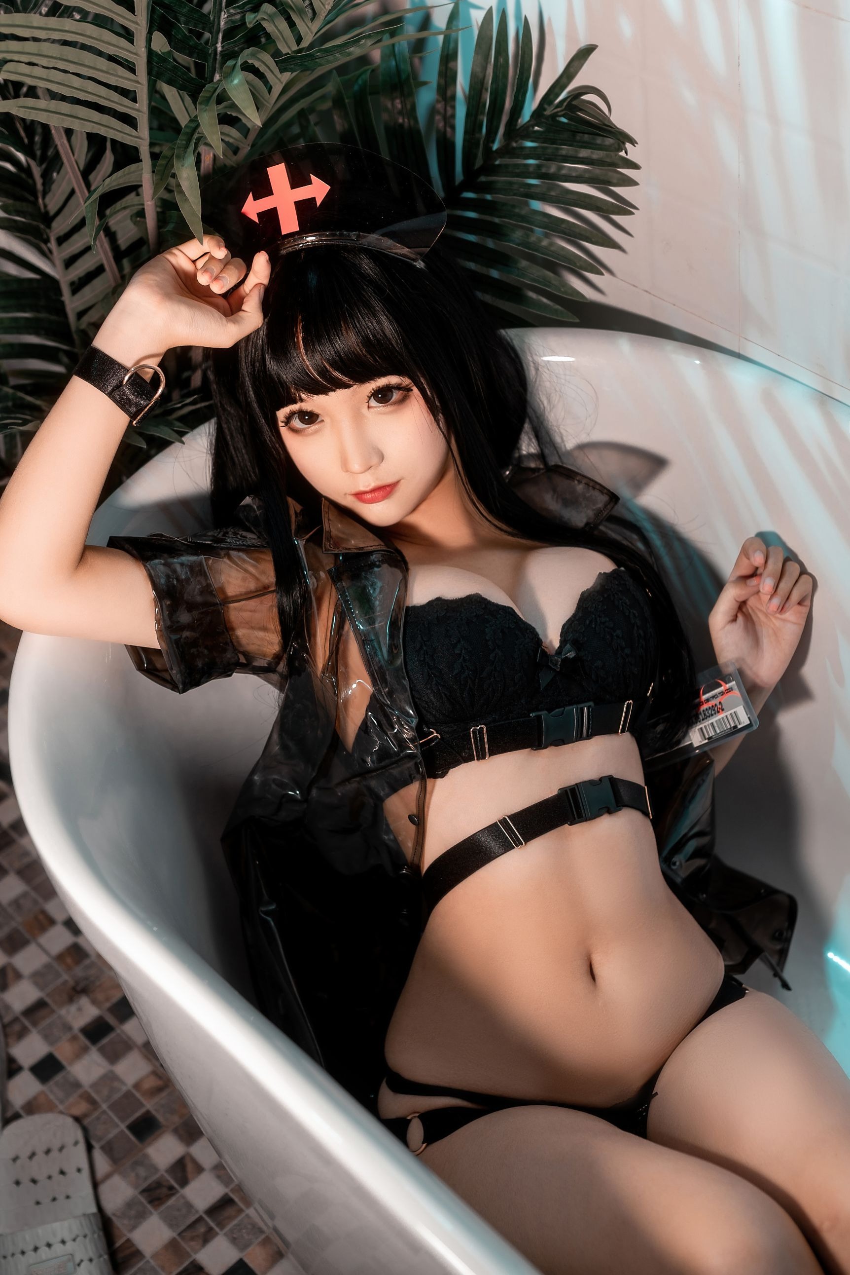 蠢沫沫-胶衣护士 黑 [40P](9)