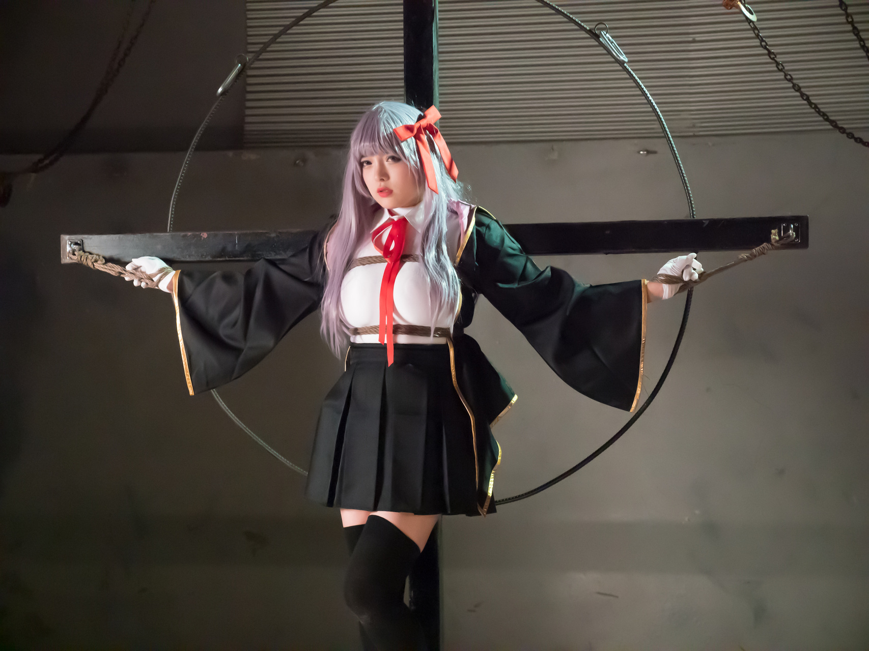 あなたが好きなのは？ダークな世界観で緊縛されている少女(34)